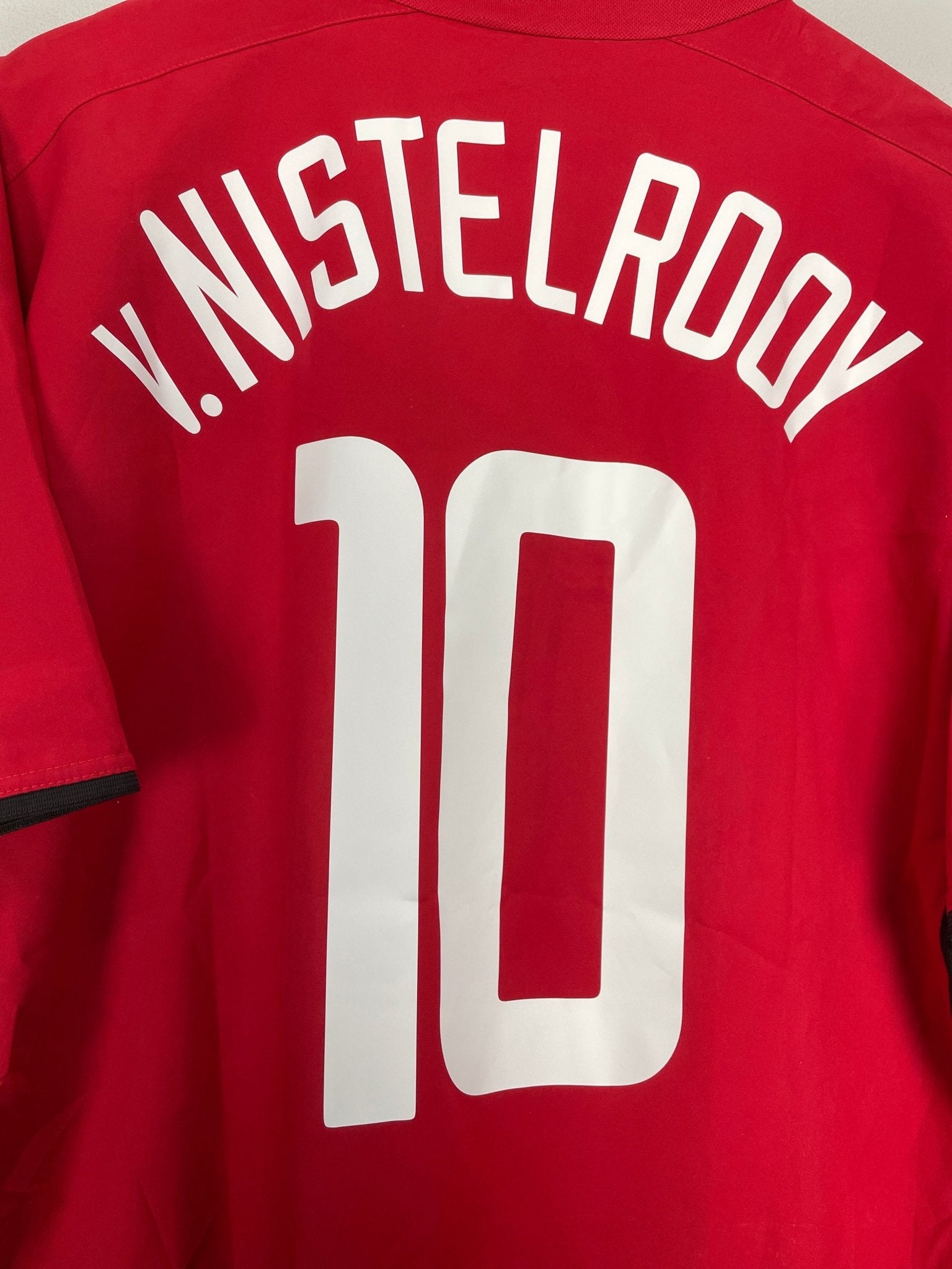 Shop 2002/04 MANCHESTER UNITED V.NISTELROOY #10 C/L HOME SHIRT (L) NIKE, classic football shirts, vintage football shirts & retro soccer jerseys at Cult Kits