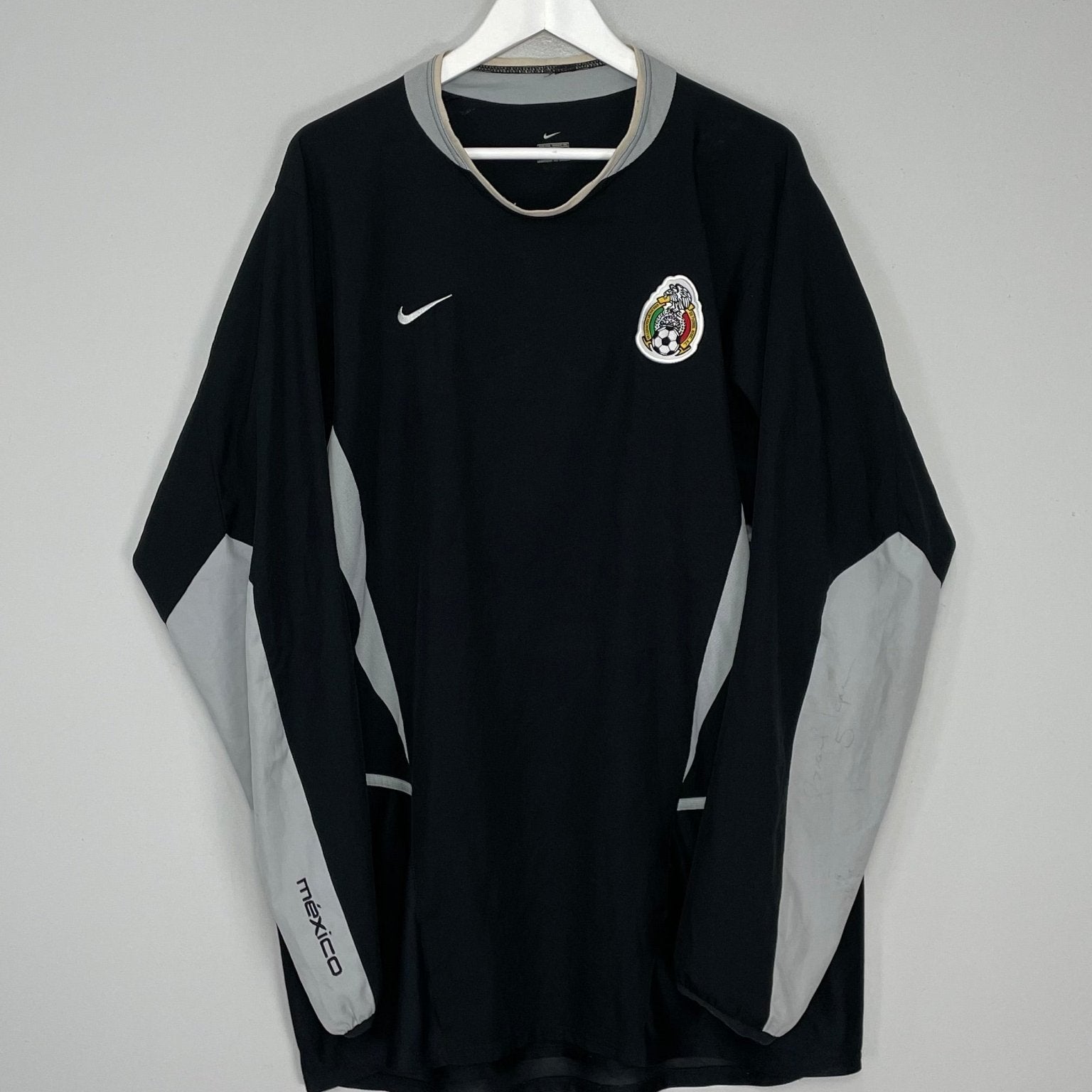 Shop 2002/04 MEXICO *SIGNED* GK SHIRT (XXL) NIKE, classic football shirts, vintage football shirts & retro soccer jerseys at Cult Kits