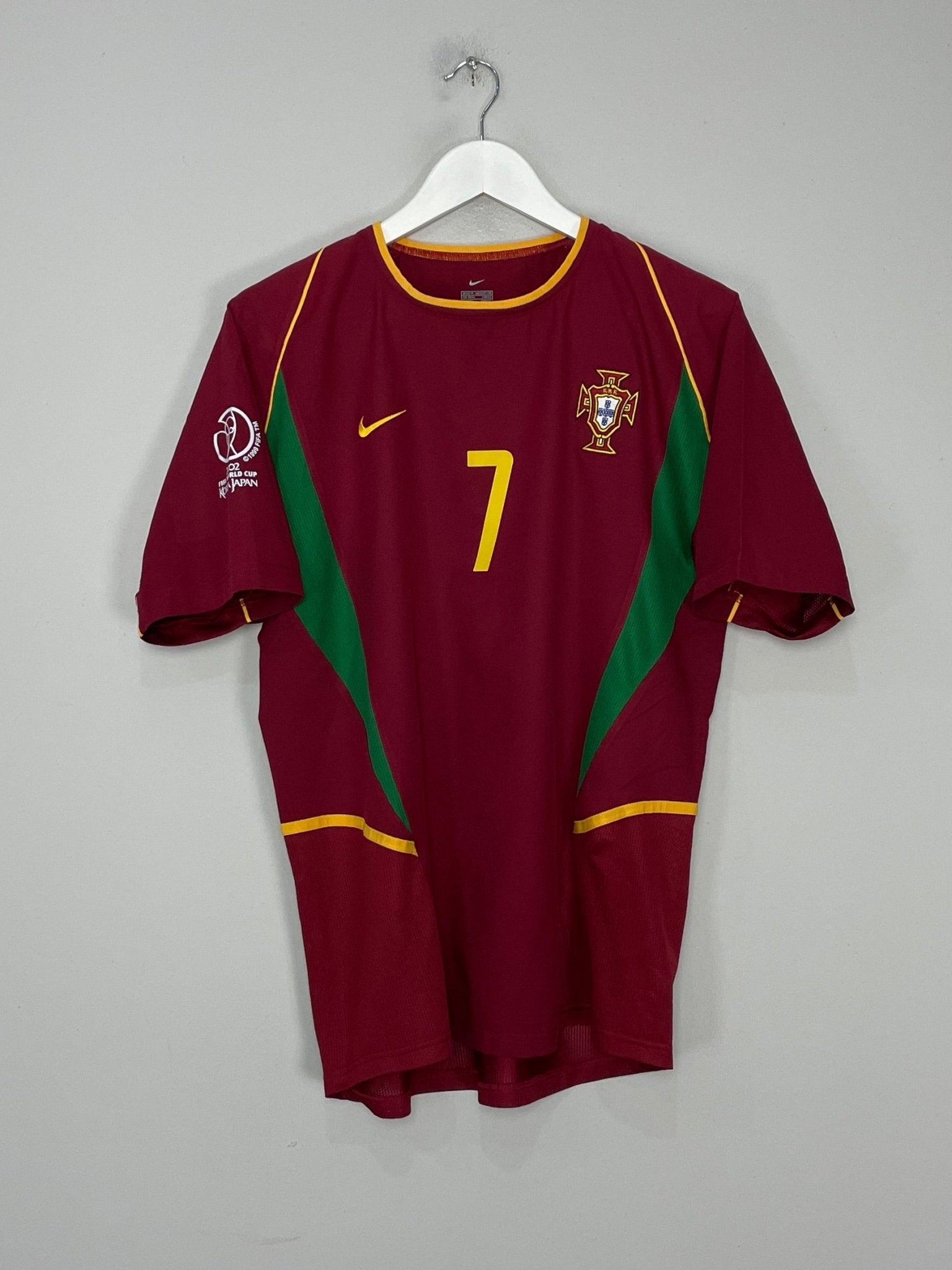 Shop 2002/04 PORTUGAL FIGO #7 HOME SHIRT (M) NIKE, classic football shirts, vintage football shirts & retro soccer jerseys at Cult Kits