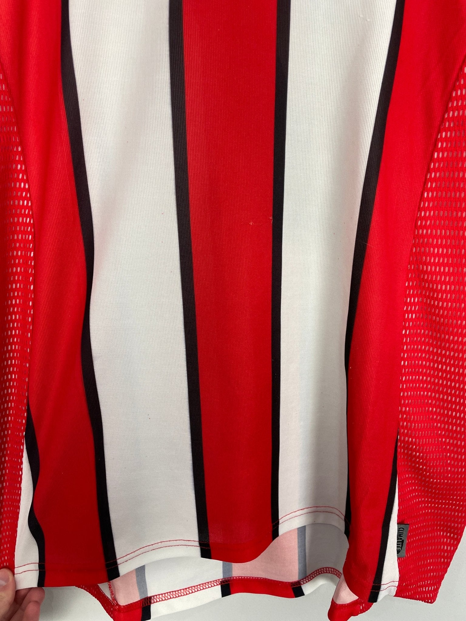 Shop 2002/04 RIVER PLATE #7 HOME SHIRT (L) ADIDAS, classic football shirts, vintage football shirts & retro soccer jerseys at Cult Kits