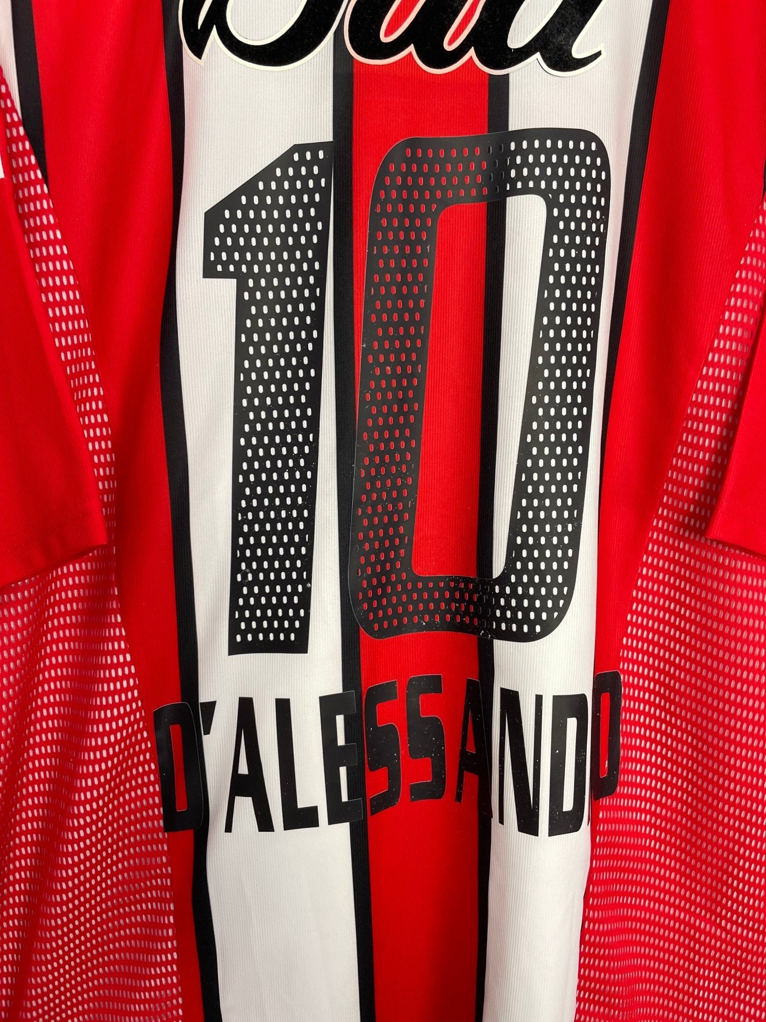 Shop 2002/04 RIVER PLATE D'ALLESANDRO #10 HOME SHIRT (XL) ADIDAS, classic football shirts, vintage football shirts & retro soccer jerseys at Cult Kits
