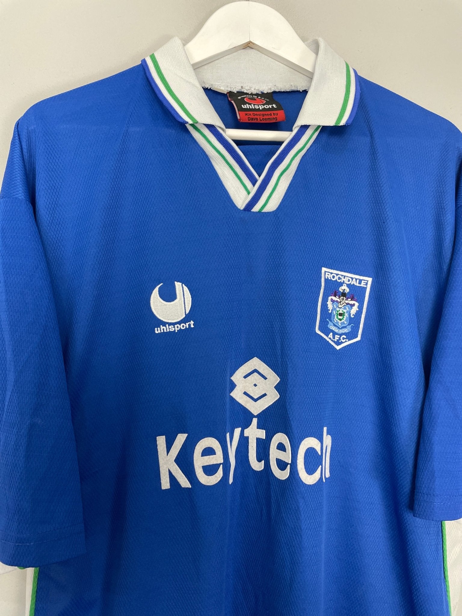 Shop 2002/04 ROCHDALE HOME SHIRT (XXL) UHLSPORT, classic football shirts, vintage football shirts & retro soccer jerseys at Cult Kits