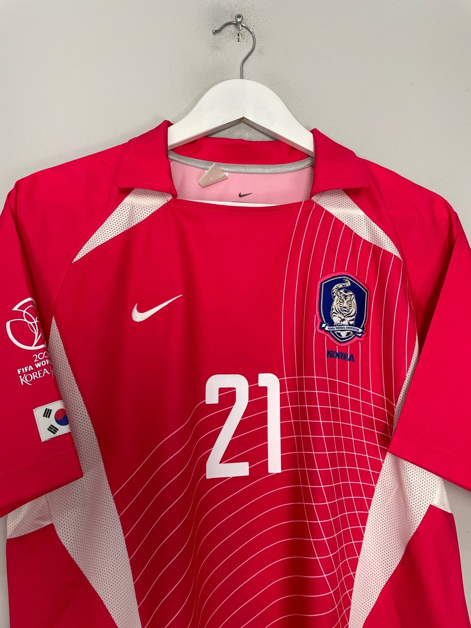 Shop 2002/04 SOUTH KOREA J.S PARK #21 HOME SHIRT (L) NIKE, classic football shirts, vintage football shirts & retro soccer jerseys at Cult Kits