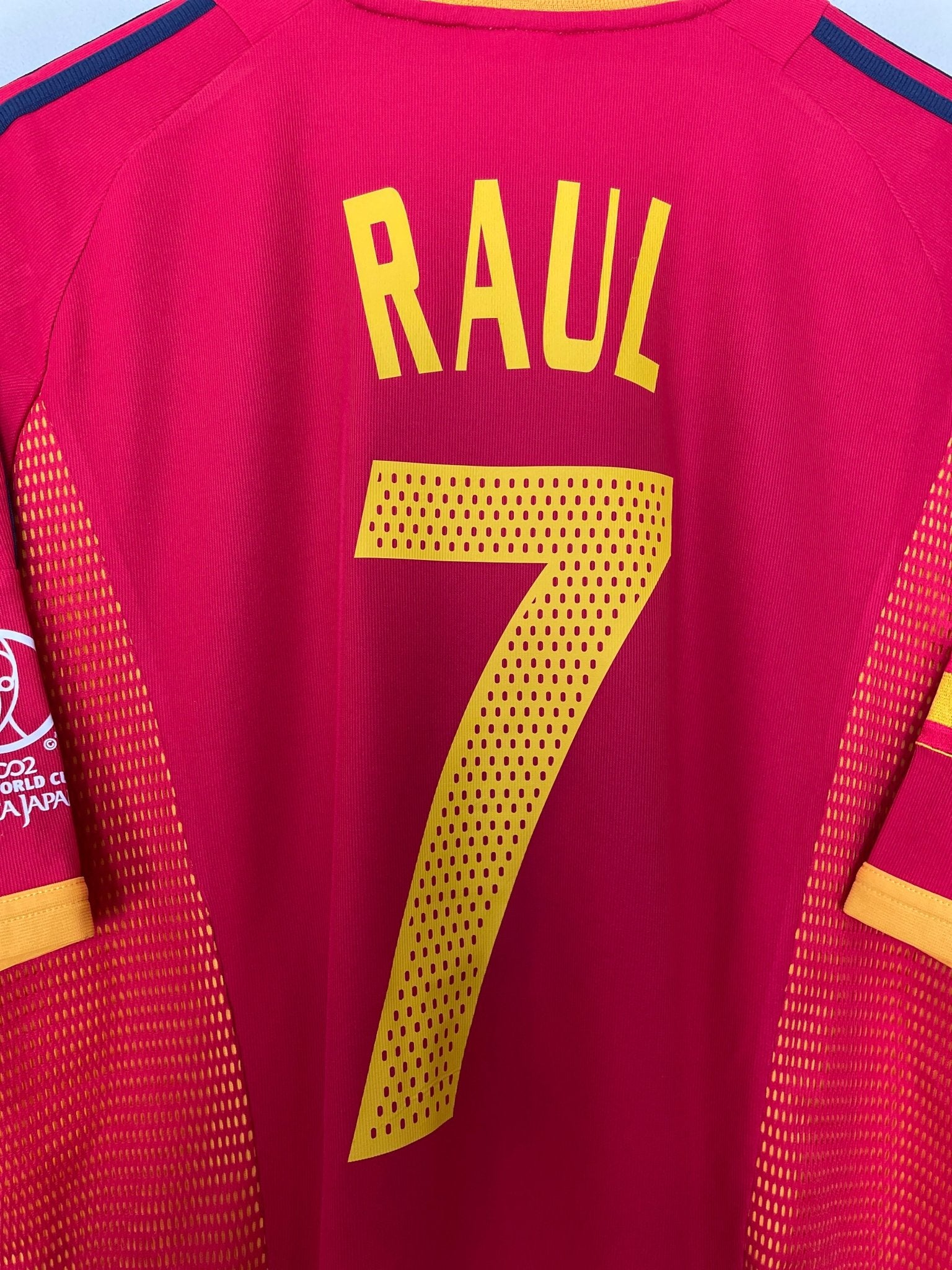 Shop 2002/04 SPAIN RAUL #7 HOME SHIRT (L) ADIDAS, classic football shirts, vintage football shirts & retro soccer jerseys at Cult Kits