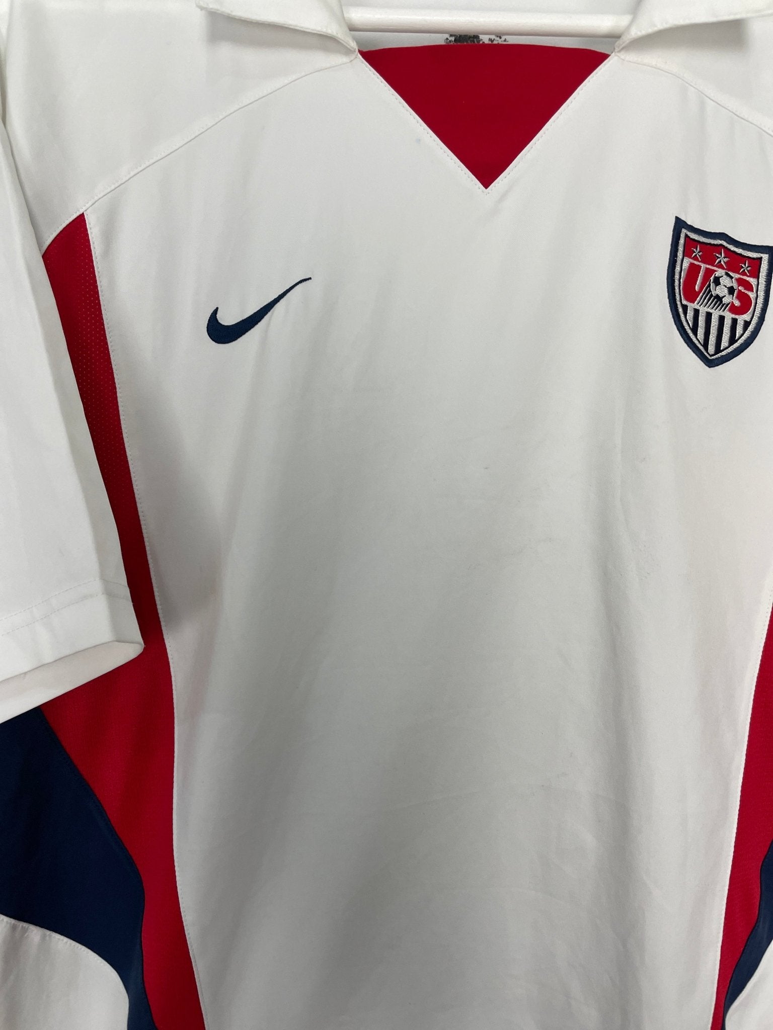 Shop 2002/04 USA HOME SHIRT (XL) NIKE, classic football shirts, vintage football shirts & retro soccer jerseys at Cult Kits