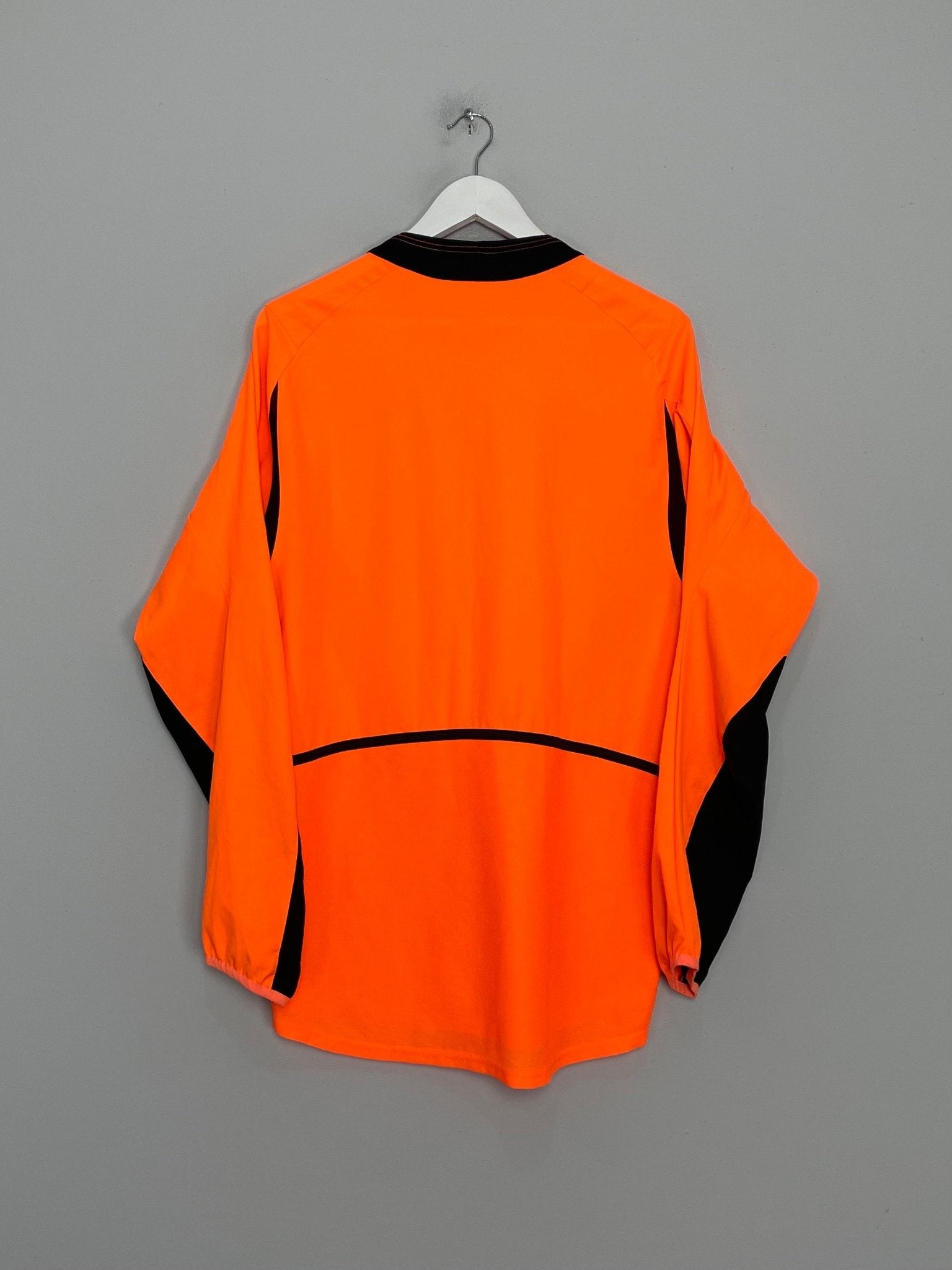 Shop 2003 MEXICO GK SHIRT (M) NIKE, classic football shirts, vintage football shirts & retro soccer jerseys at Cult Kits