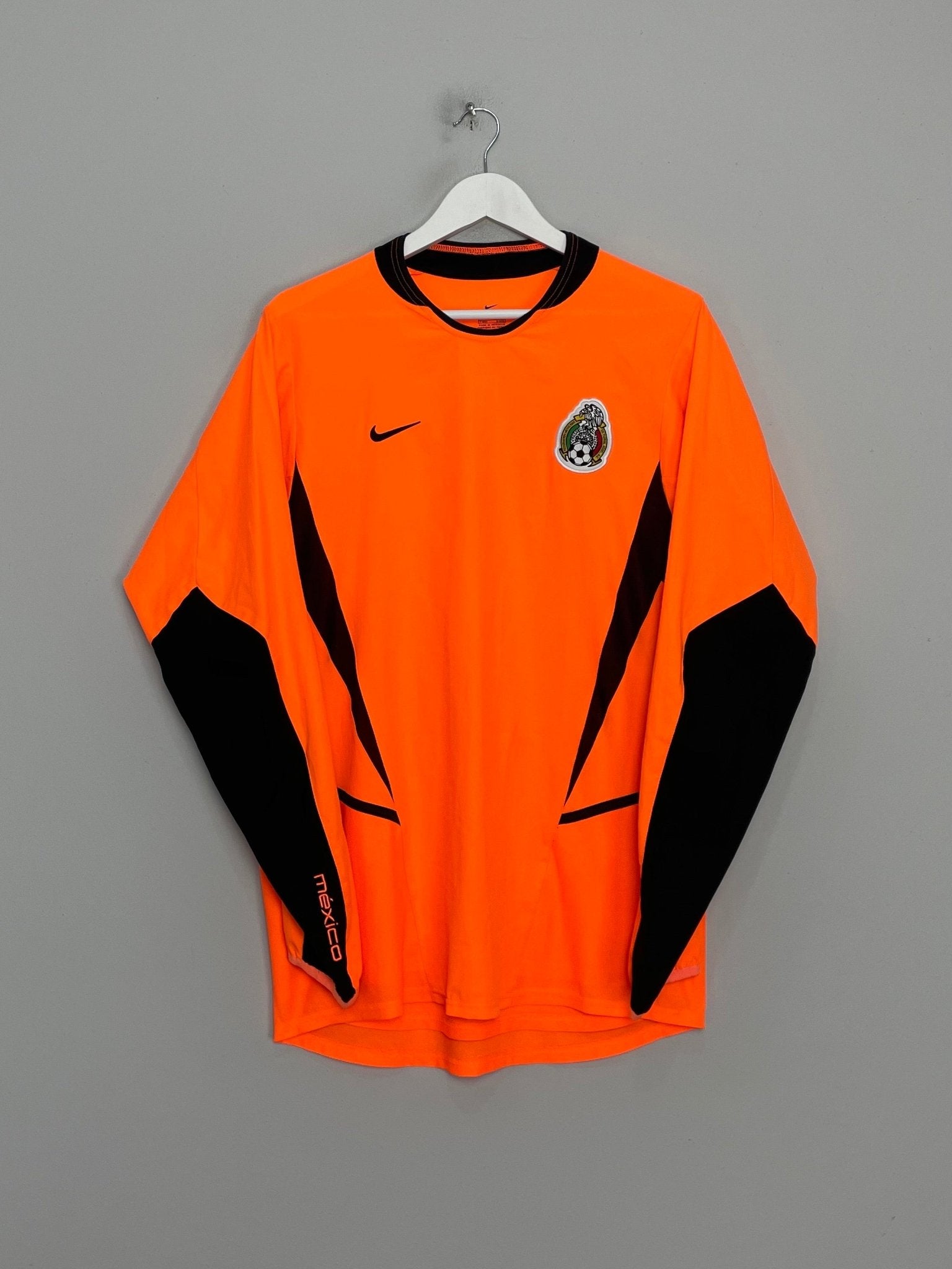 Shop 2003 MEXICO GK SHIRT (M) NIKE, classic football shirts, vintage football shirts & retro soccer jerseys at Cult Kits