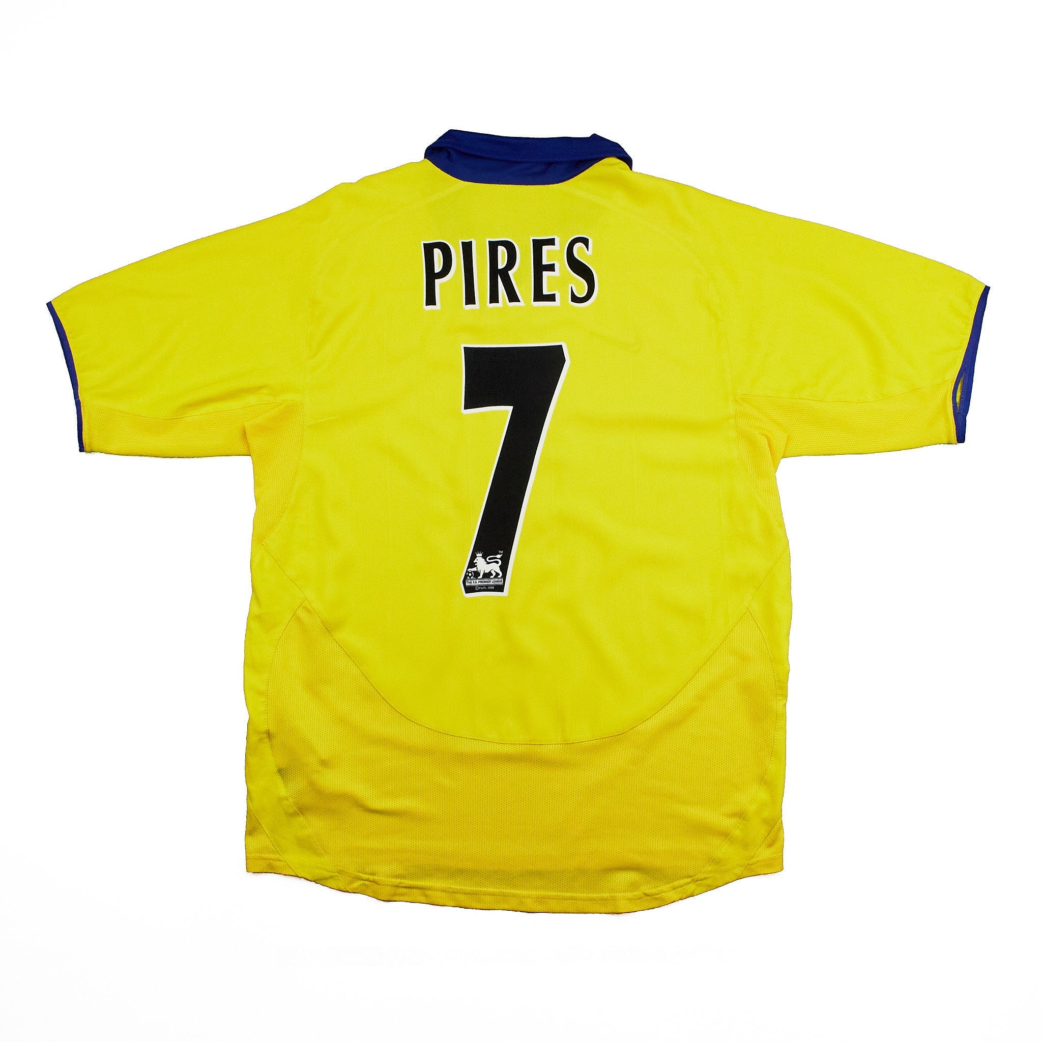Buy 2003/04 Arsenal Pires 7 Away Shirt (L) Nike ~ Free worldwide shipping ~ Authentic Vintage Football Shirts from Cult Kits