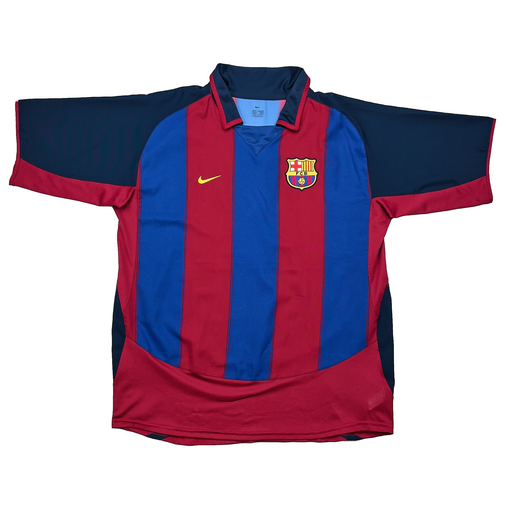 Buy 2003/04 Barcelona 28 Home Shirt (XL) Nike ~ Free worldwide shipping ~ Authentic Vintage Football Shirts from Cult Kits