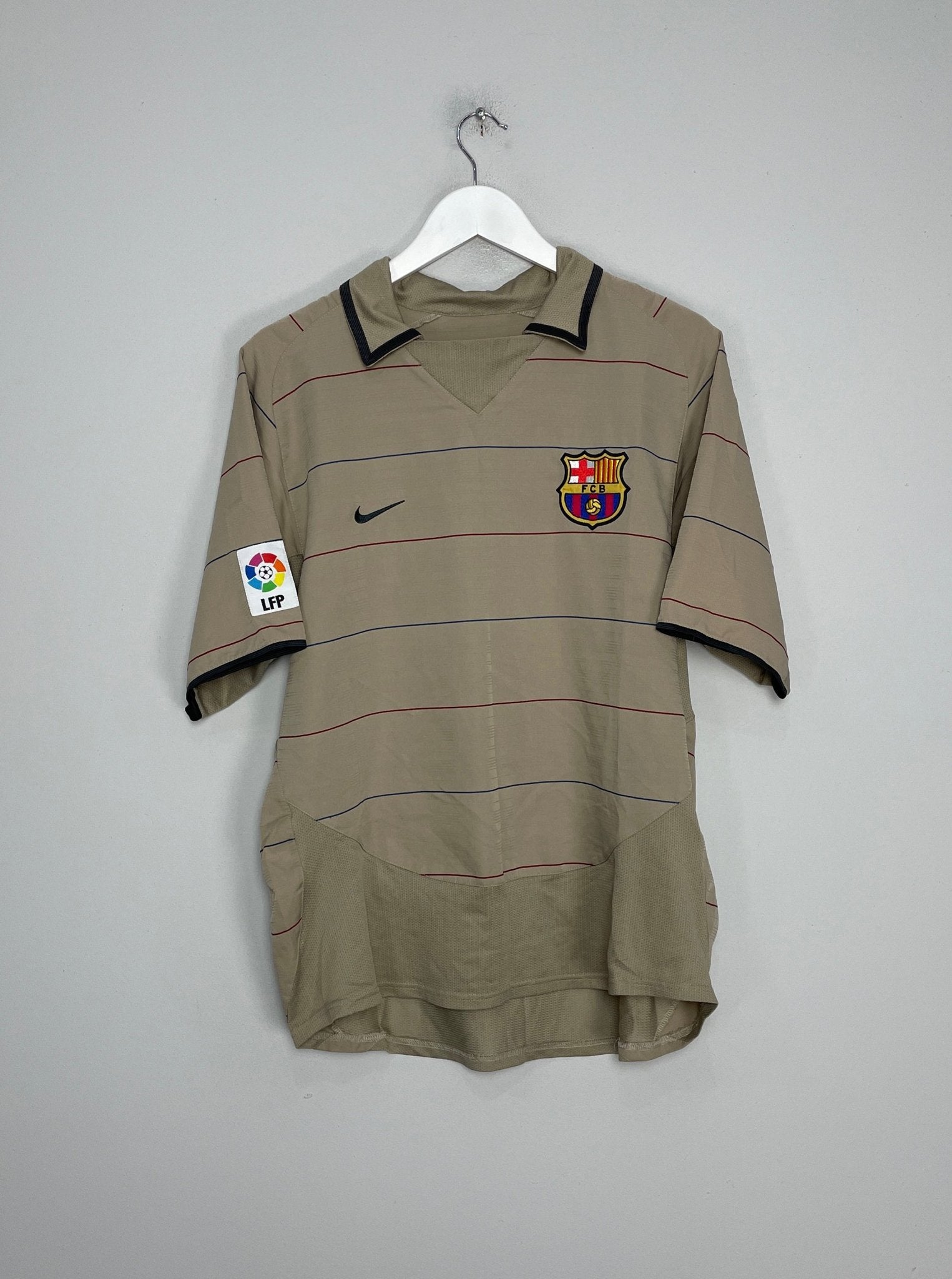 Shop 2003/04 BARCELONA RONALDINHO #10 AWAY SHIRT (M) NIKE, classic football shirts, vintage football shirts & retro soccer jerseys at Cult Kits