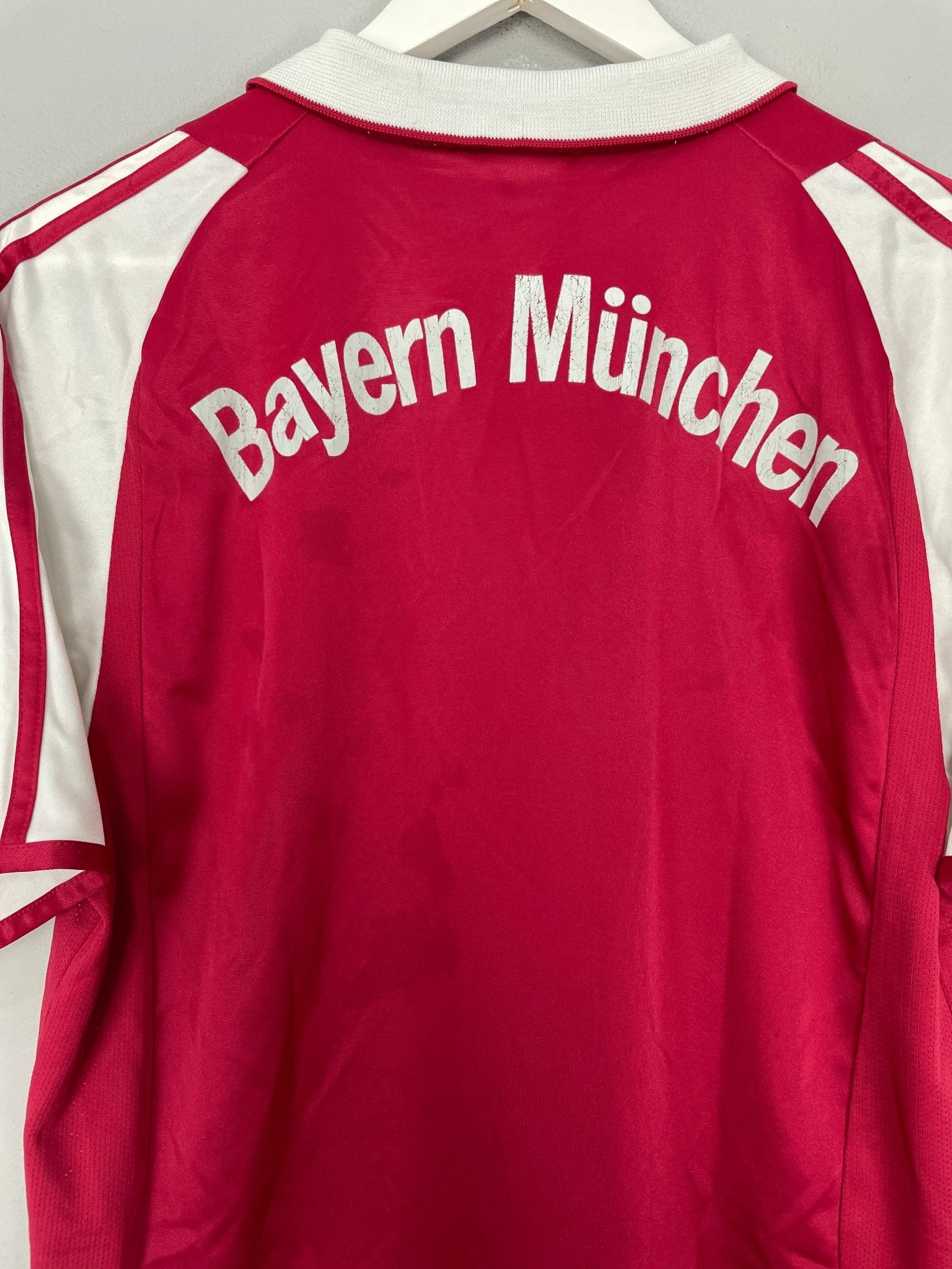 Shop 2003/04 BAYERN MUNICH HOME SHIRT (M) ADIDAS, classic football shirts, vintage football shirts & retro soccer jerseys at Cult Kits
