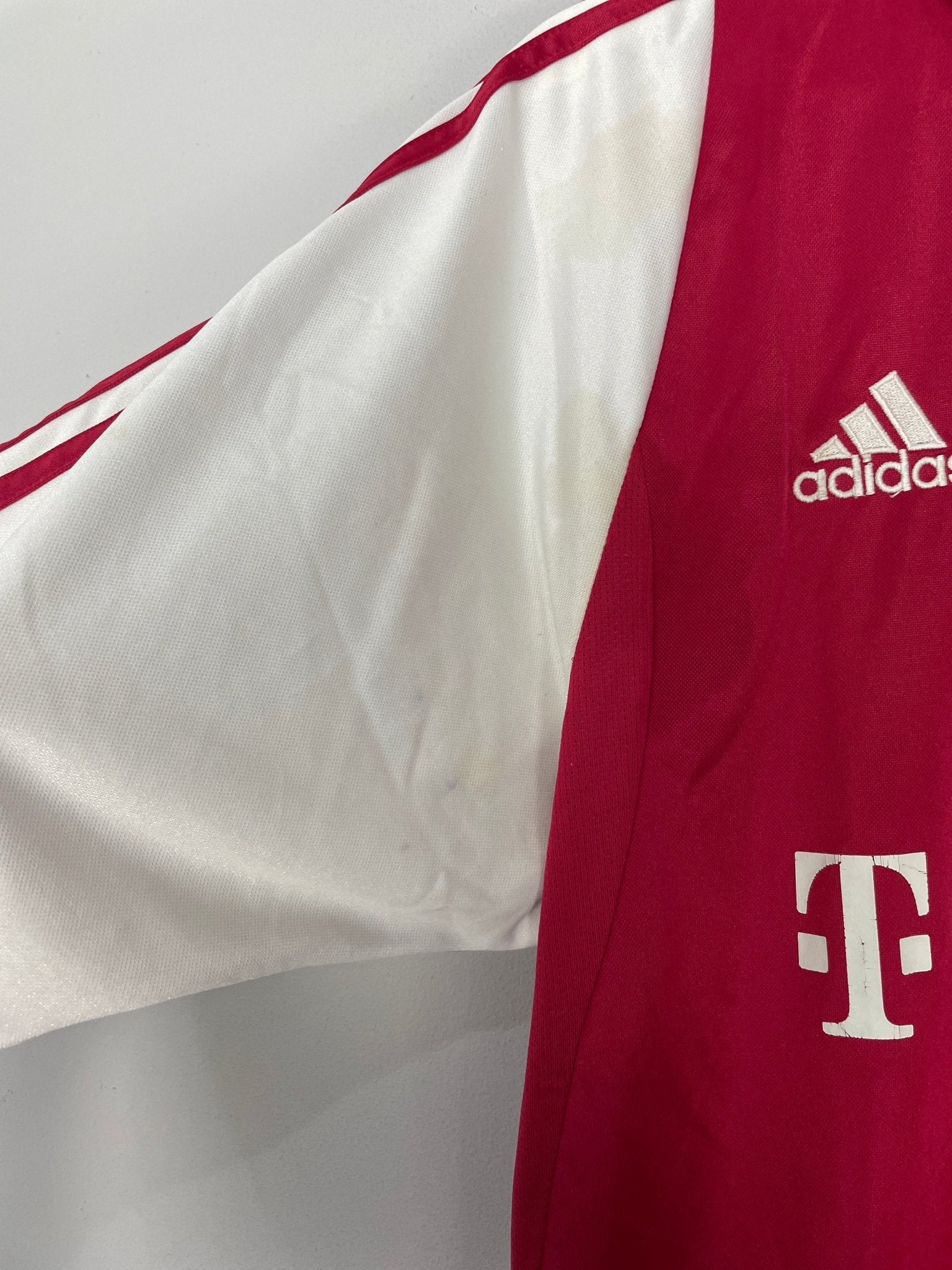 Shop 2003/04 BAYERN MUNICH HOME SHIRT (M) ADIDAS, classic football shirts, vintage football shirts & retro soccer jerseys at Cult Kits