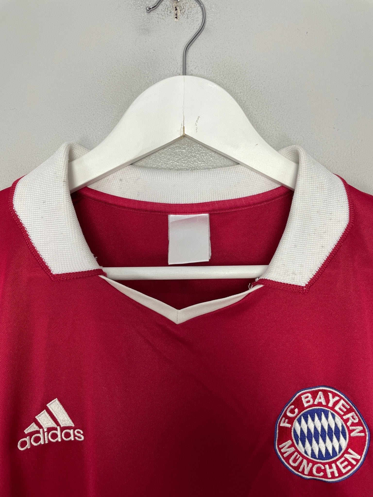Shop 2003/04 BAYERN MUNICH HOME SHIRT (XL) ADIDAS, classic football shirts, vintage football shirts & retro soccer jerseys at Cult Kits