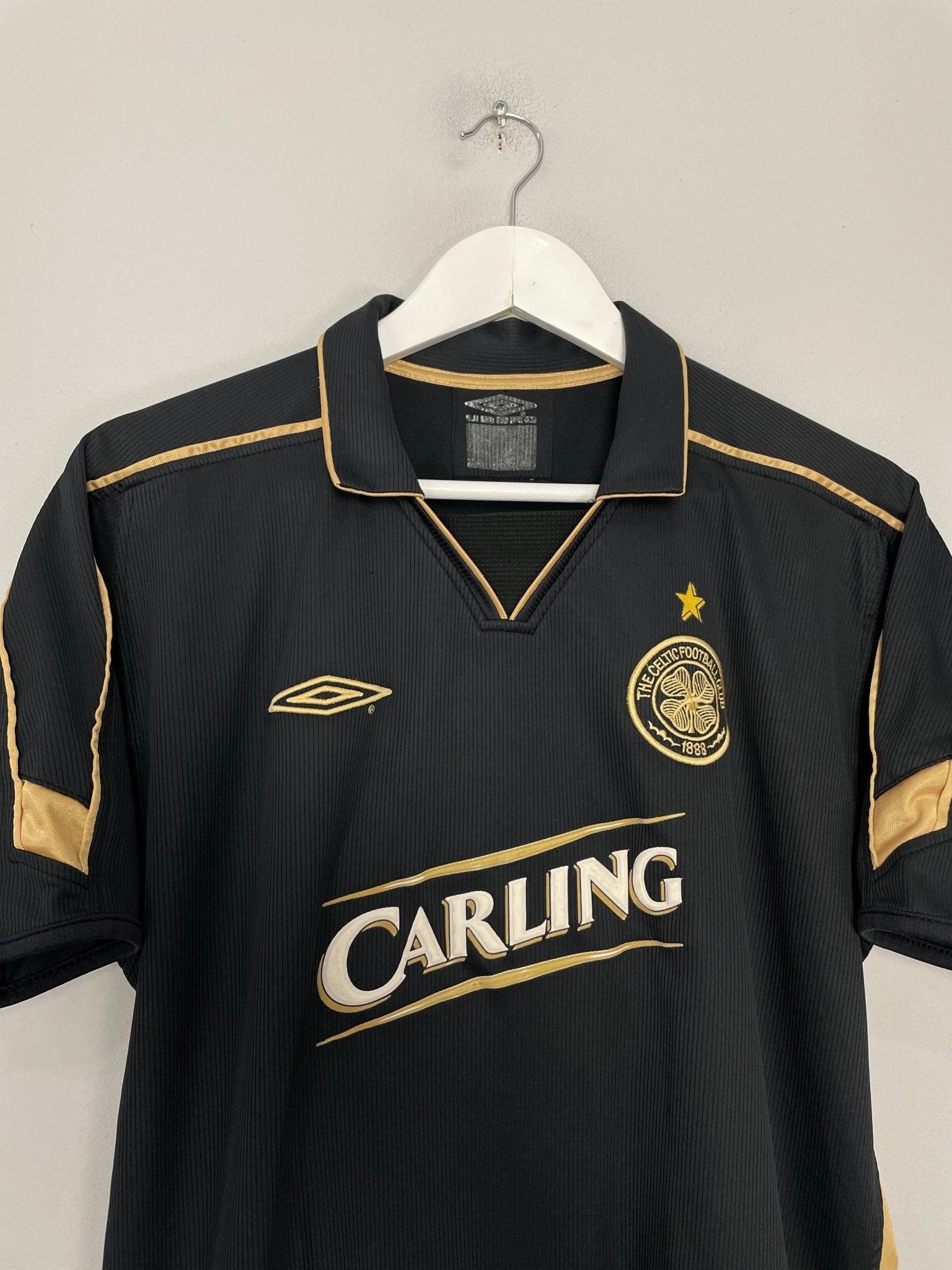Shop 2003/04 CELTIC LARSSON #7 AWAY SHIRT (M) UMBRO, classic football shirts, vintage football shirts & retro soccer jerseys at Cult Kits