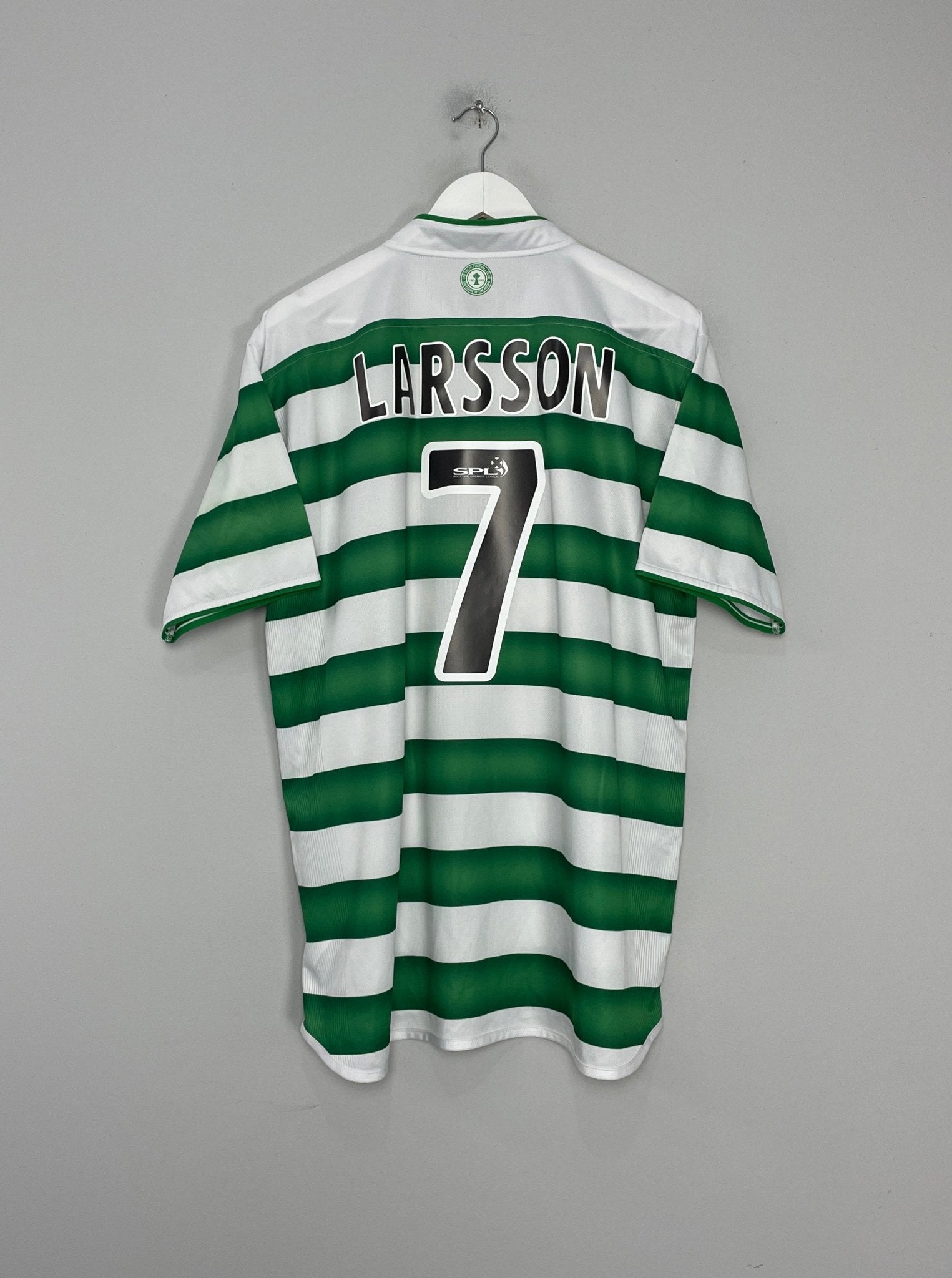 Shop 2003/04 CELTIC LARSSON #7 HOME SHIRT (XL) UMBRO, classic football shirts, vintage football shirts & retro soccer jerseys at Cult Kits