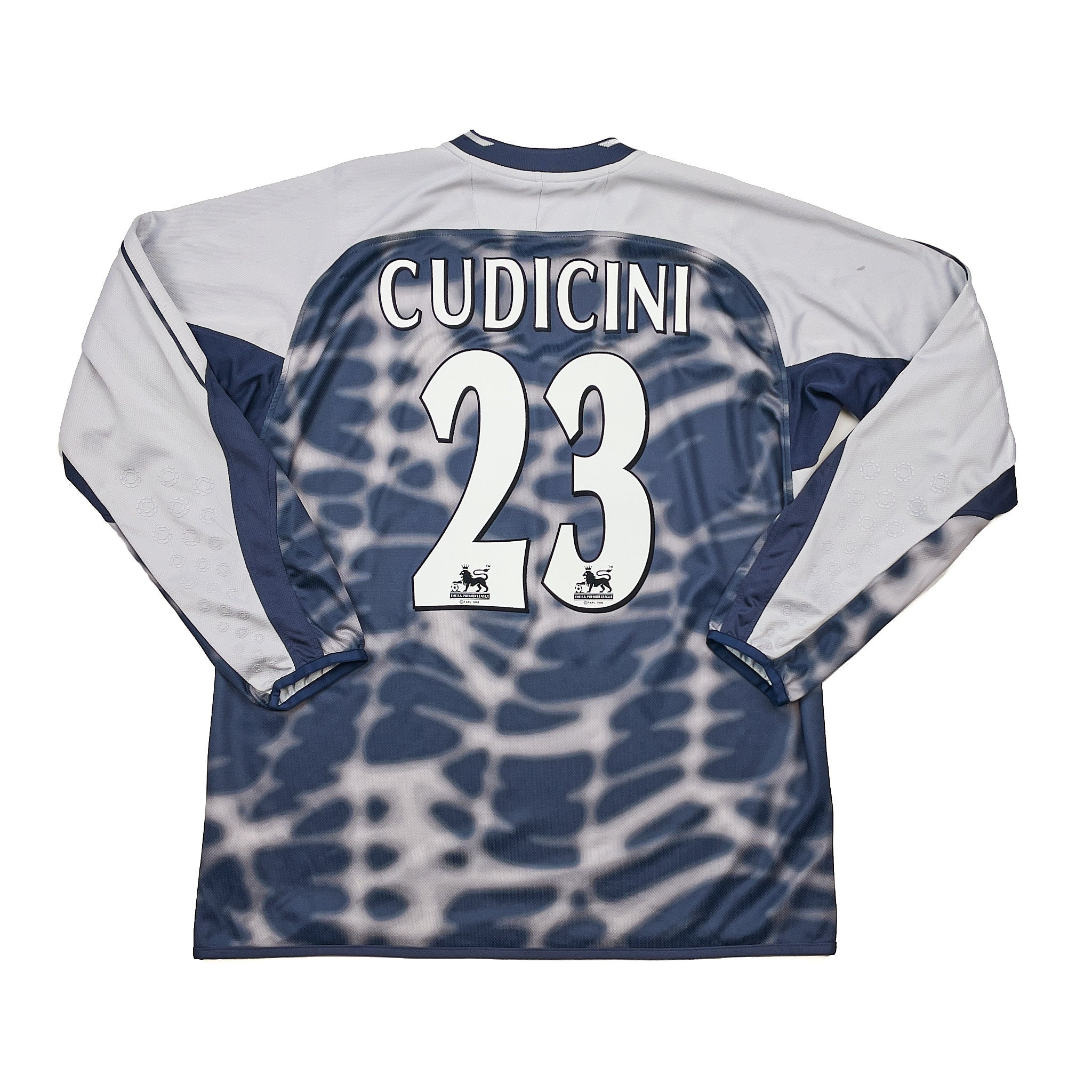 Buy 2003/04 CHELSEA CUDICINI 23 GK SHIRT (L) UMBRO ~ Free worldwide shipping available ~ Authentic Vintage Football Shirts from Cult Kits
