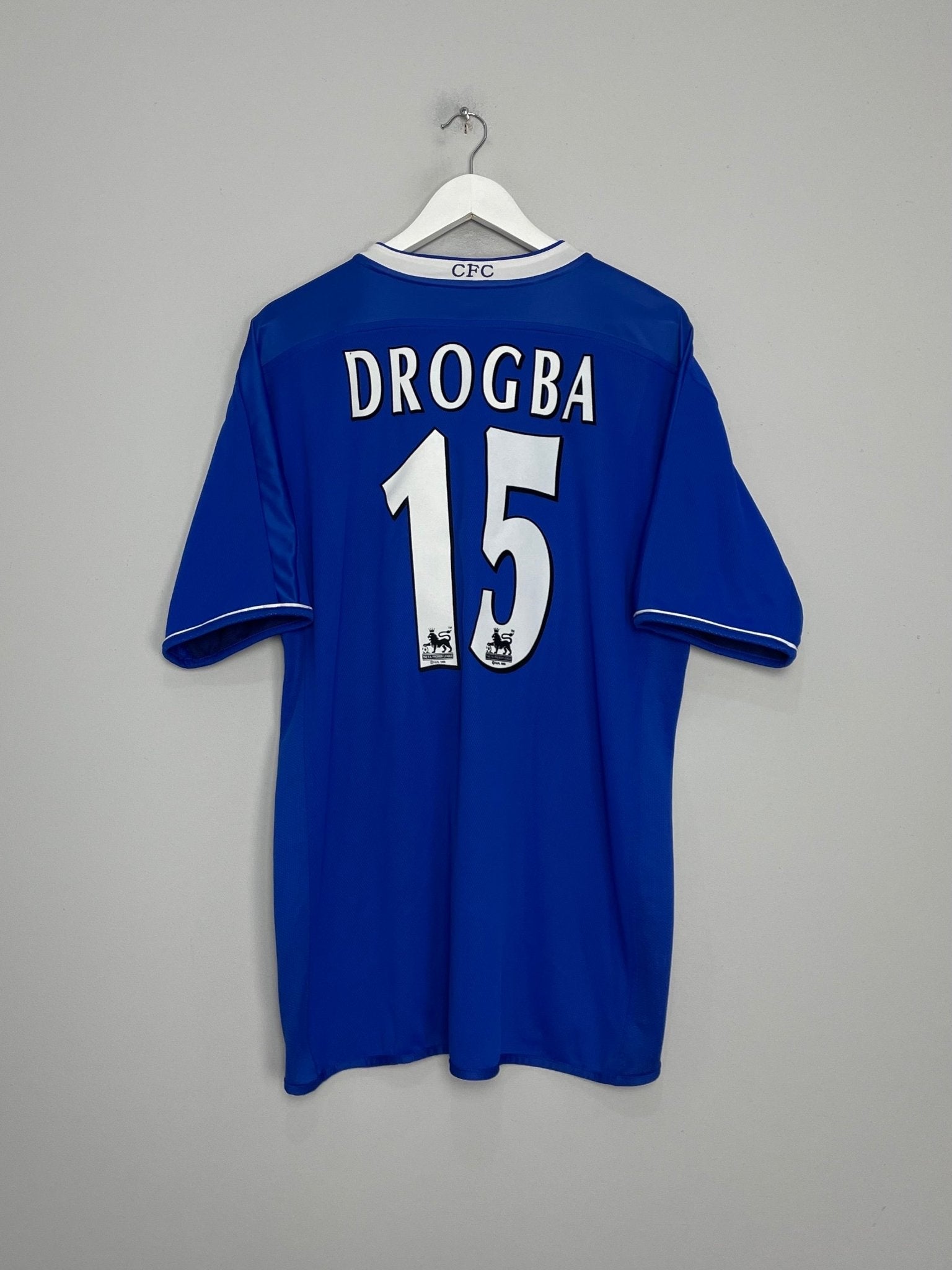 Shop 2003/04 CHELSEA DROGBA #15 HOME SHIRT (XL) UMBRO, classic football shirts, vintage football shirts & retro soccer jerseys at Cult Kits