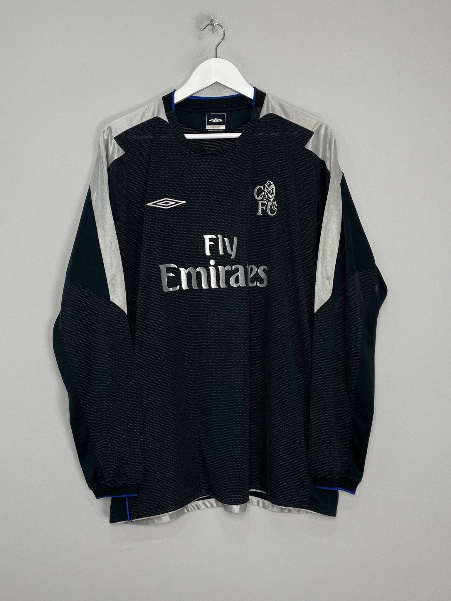 Shop 2003/04 CHELSEA DROGBA #15 L/S THIRD SHIRT (XXL) UMBRO, classic football shirts, vintage football shirts & retro soccer jerseys at Cult Kits