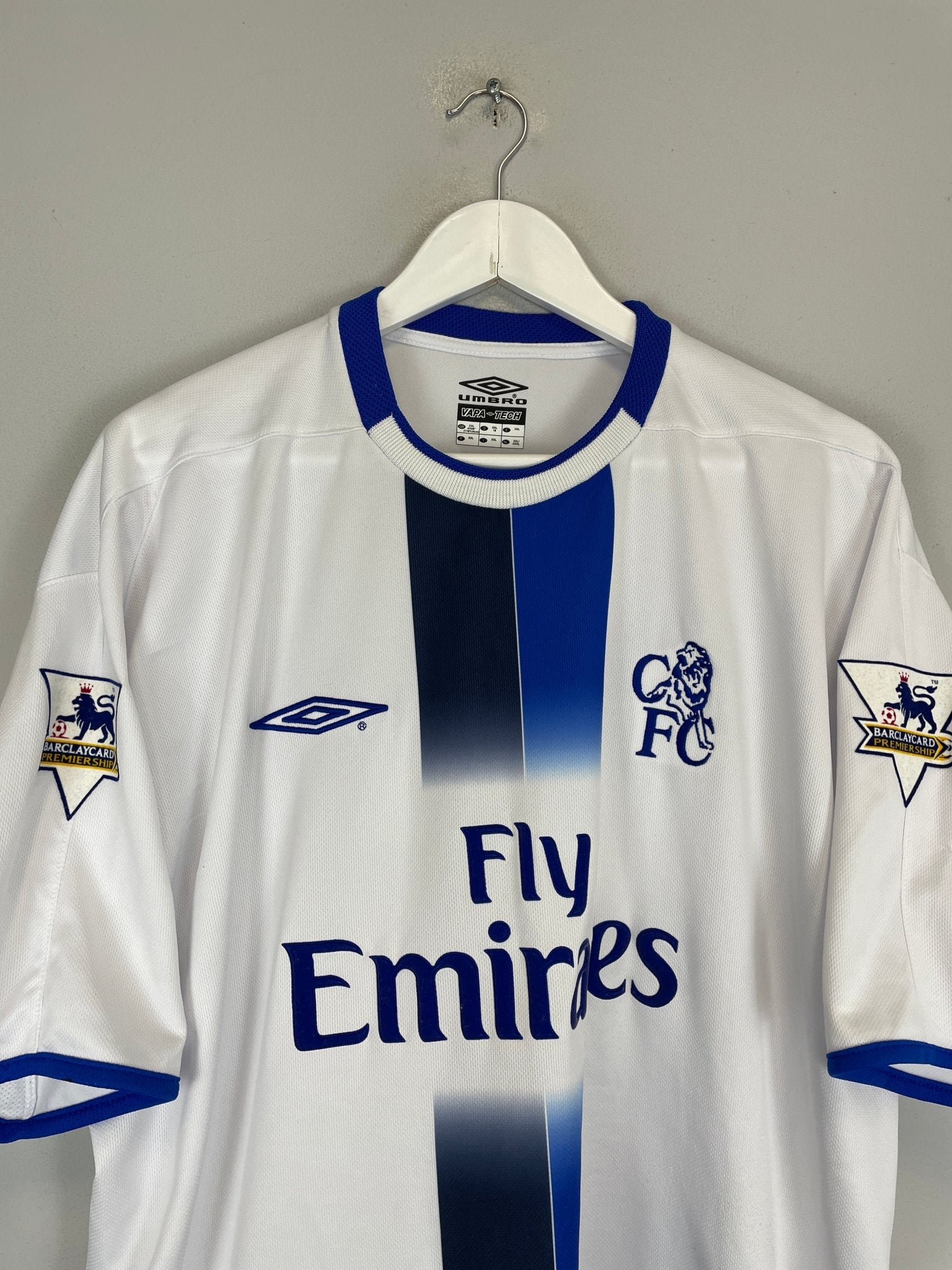 Shop 2003/04 CHELSEA MUTU #7 AWAY SHIRT (XXL) UMBRO, classic football shirts, vintage football shirts & retro soccer jerseys at Cult Kits