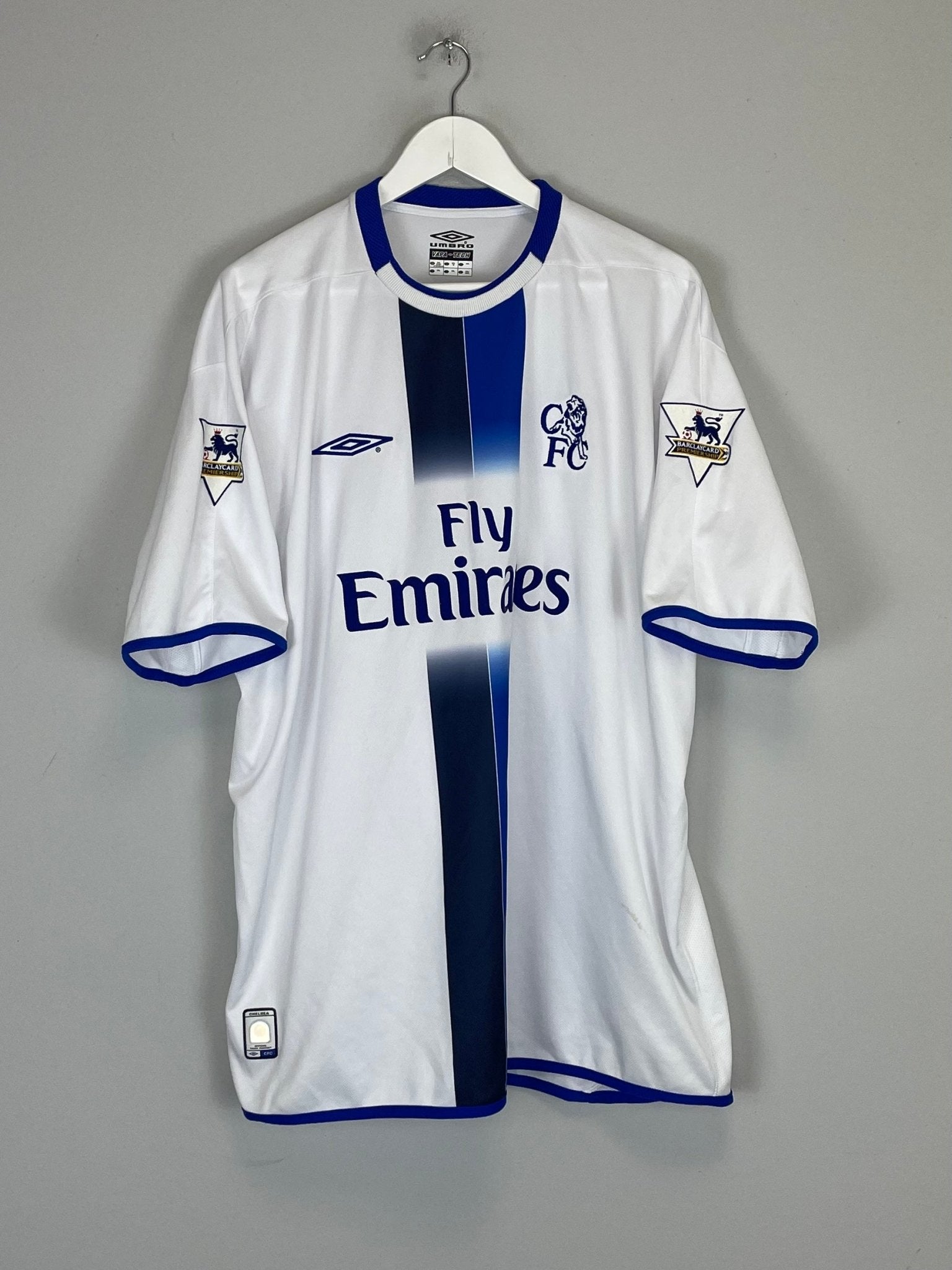 Shop 2003/04 CHELSEA MUTU #7 AWAY SHIRT (XXL) UMBRO, classic football shirts, vintage football shirts & retro soccer jerseys at Cult Kits
