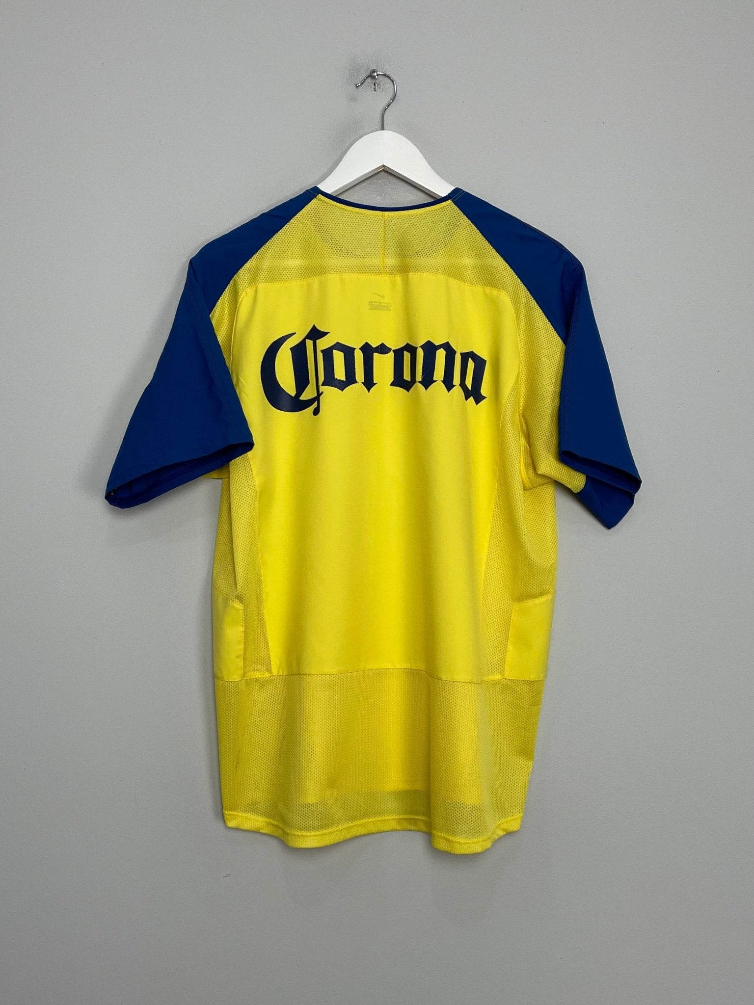 Shop 2003/04 CLUB AMERICA HOME SHIRT (L) NIKE, classic football shirts, vintage football shirts & retro soccer jerseys at Cult Kits