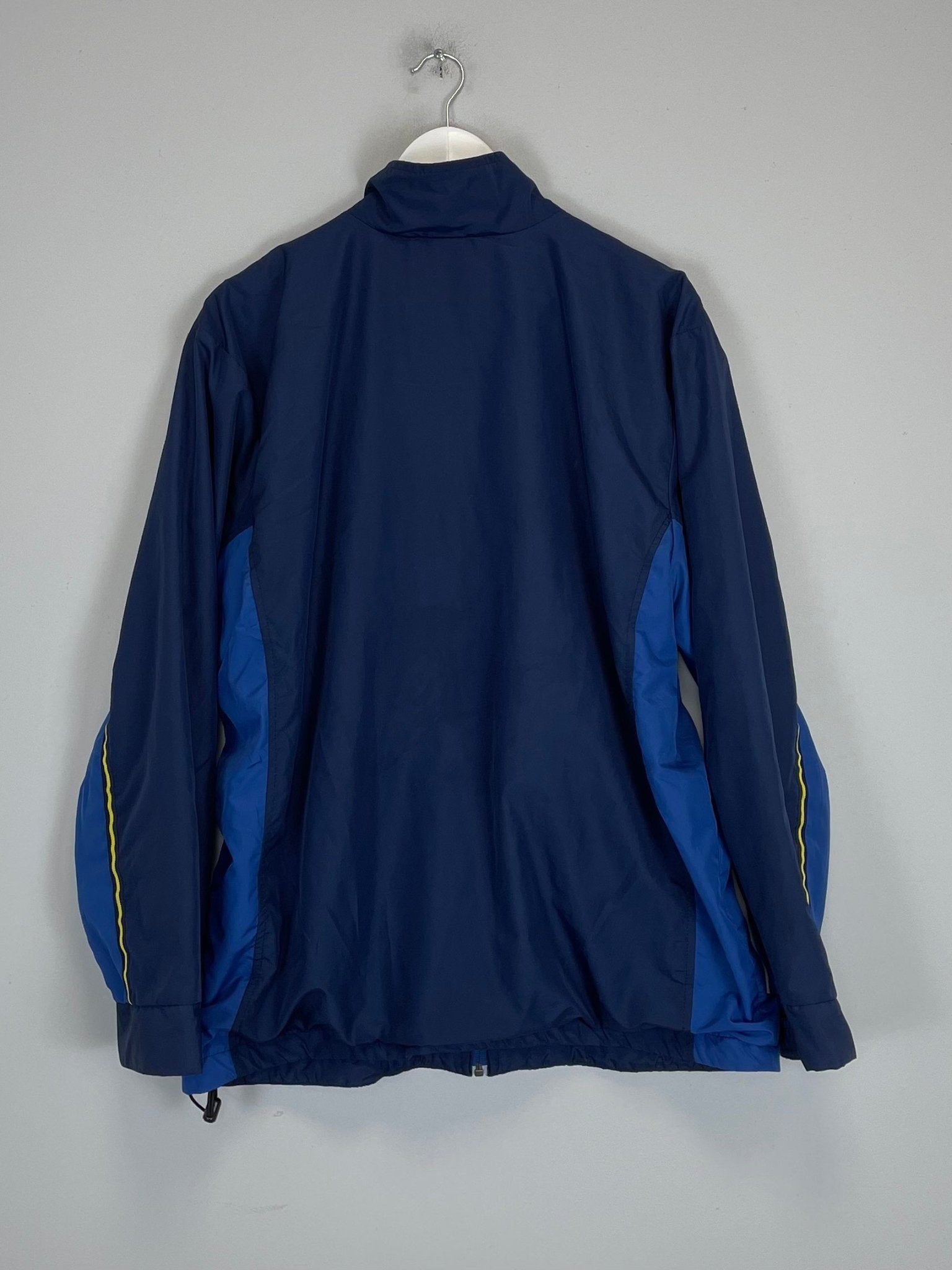 Shop 2003/04 CLUB AMERICA TRACK JACKET (L) NIKE, classic football shirts, vintage football shirts & retro soccer jerseys at Cult Kits