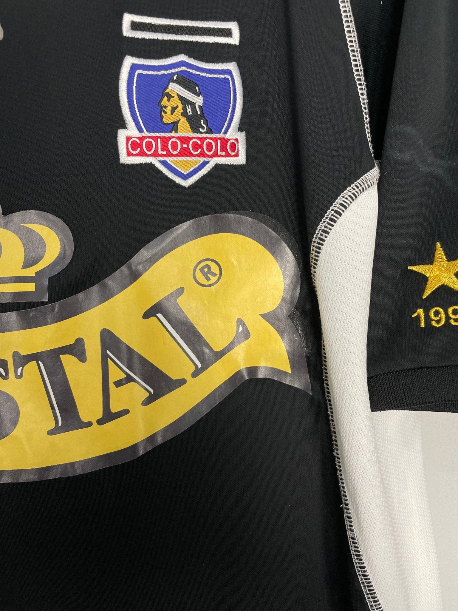 Shop 2003/04 COLO COLO VALDIVIA #26 AWAY SHIRT (L) PUMA, classic football shirts, vintage football shirts & retro soccer jerseys at Cult Kits