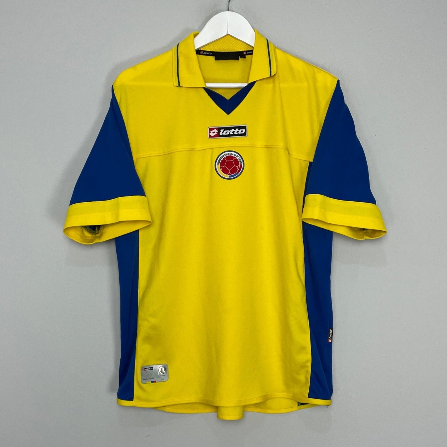 Shop 2003/04 COLOMBIA HOME SHIRT (XL) LOTTO, classic football shirts, vintage football shirts & retro soccer jerseys at Cult Kits