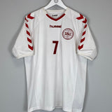 Shop 2003/04 DENMARK GRAVESON #7 AWAY SHIRT (M) HUMMEL, classic football shirts, vintage football shirts & retro soccer jerseys at Cult Kits