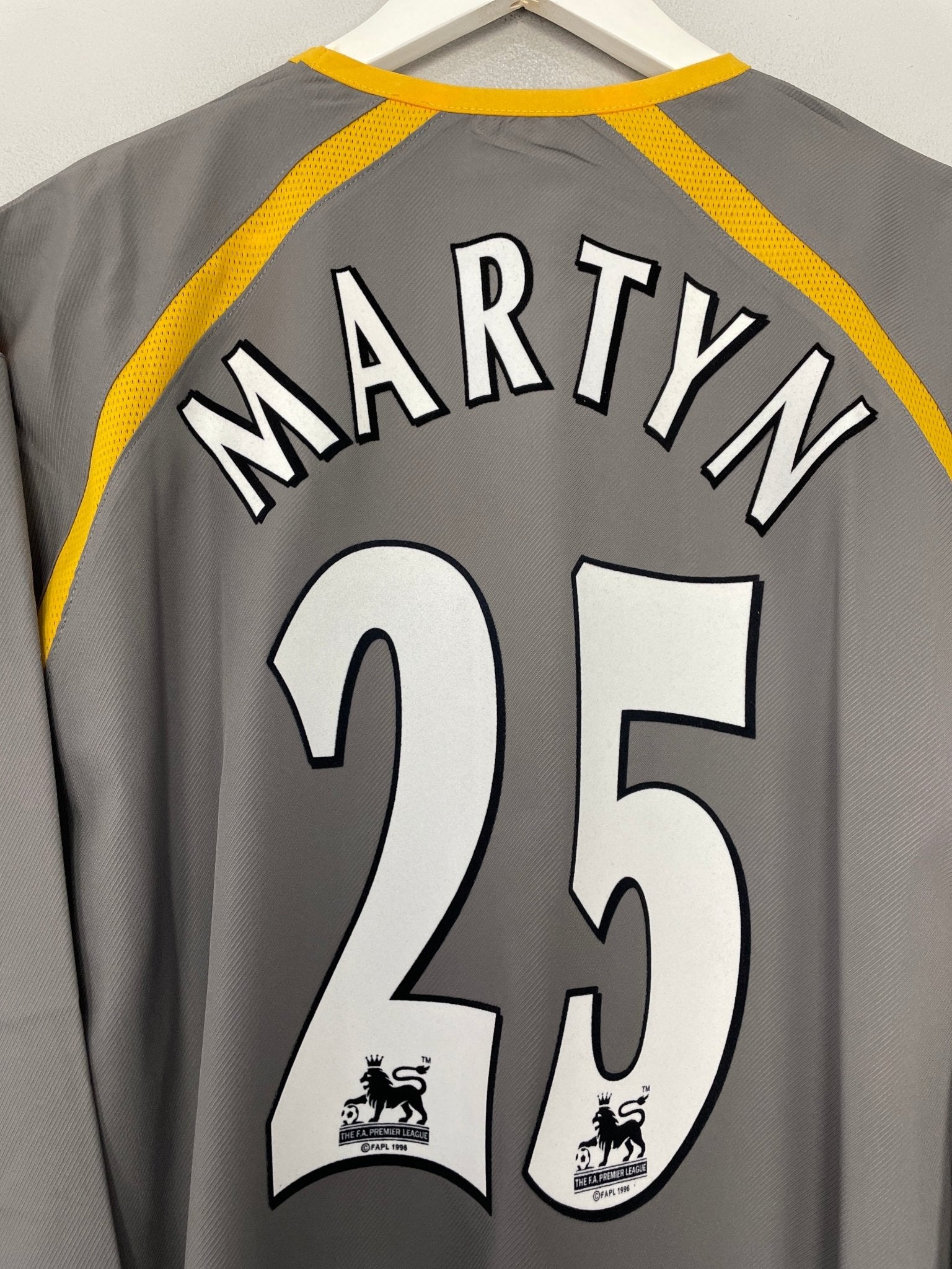 Shop 2003/04 EVERTON MARTYN #25 GK SHIRT (L) PUMA, classic football shirts, vintage football shirts & retro soccer jerseys at Cult Kits