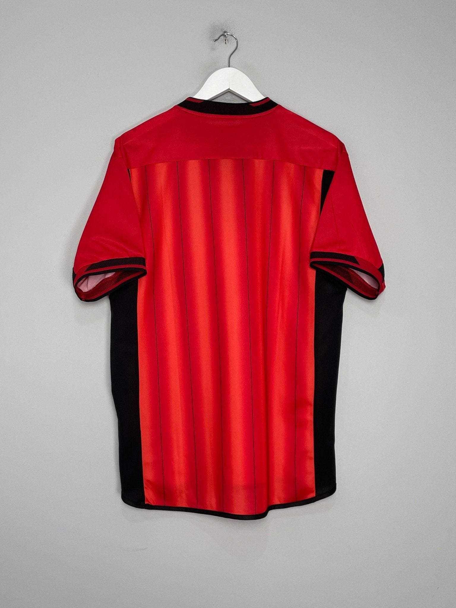 Shop 2003/04 GALATASARAY THIRD SHIRT (M) UMBRO, classic football shirts, vintage football shirts & retro soccer jerseys at Cult Kits