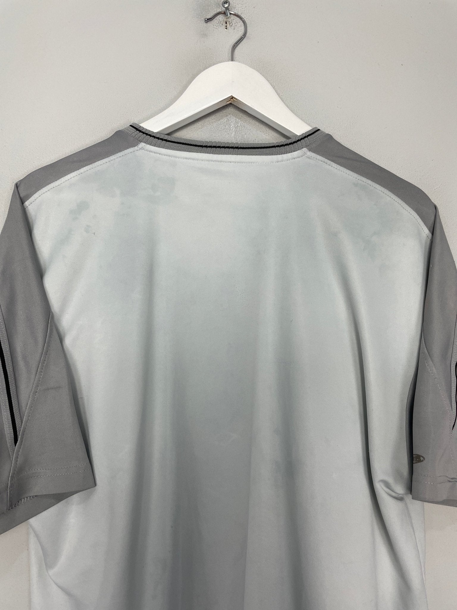 Shop 2003/04 HEARTS AWAY SHIRT (M) REEBOK, classic football shirts, vintage football shirts & retro soccer jerseys at Cult Kits