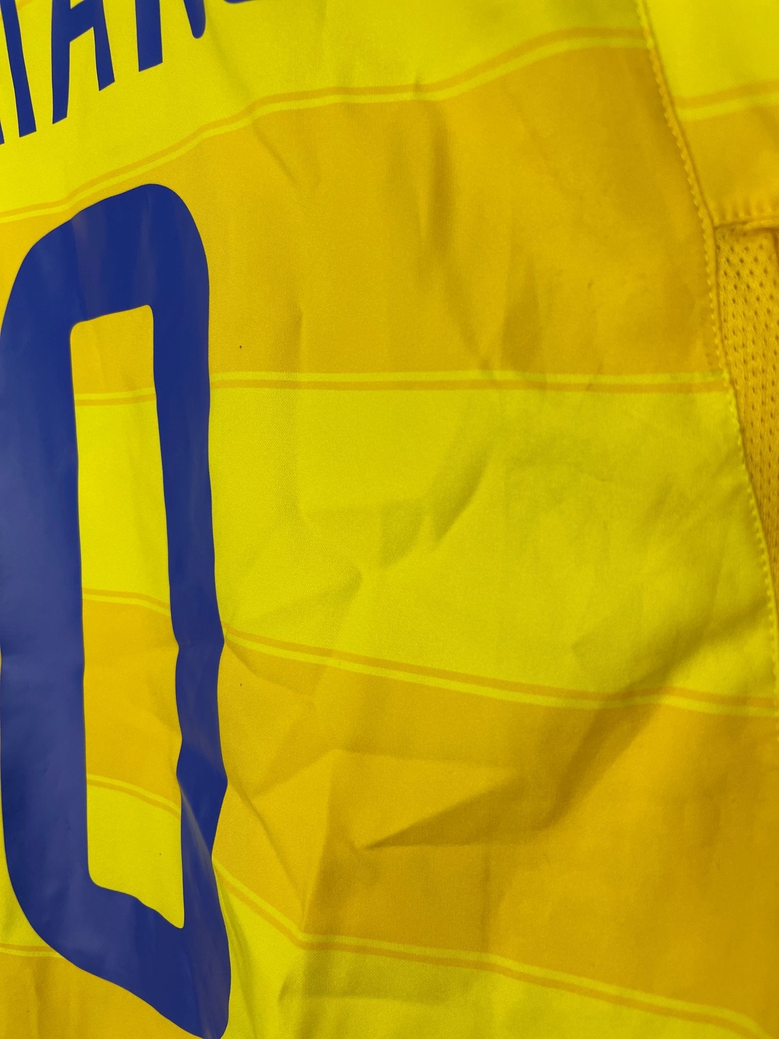 Shop 2003/04 INTER MILAN ADRIANO #10 AWAY SHIRT (M) NIKE, classic football shirts, vintage football shirts & retro soccer jerseys at Cult Kits