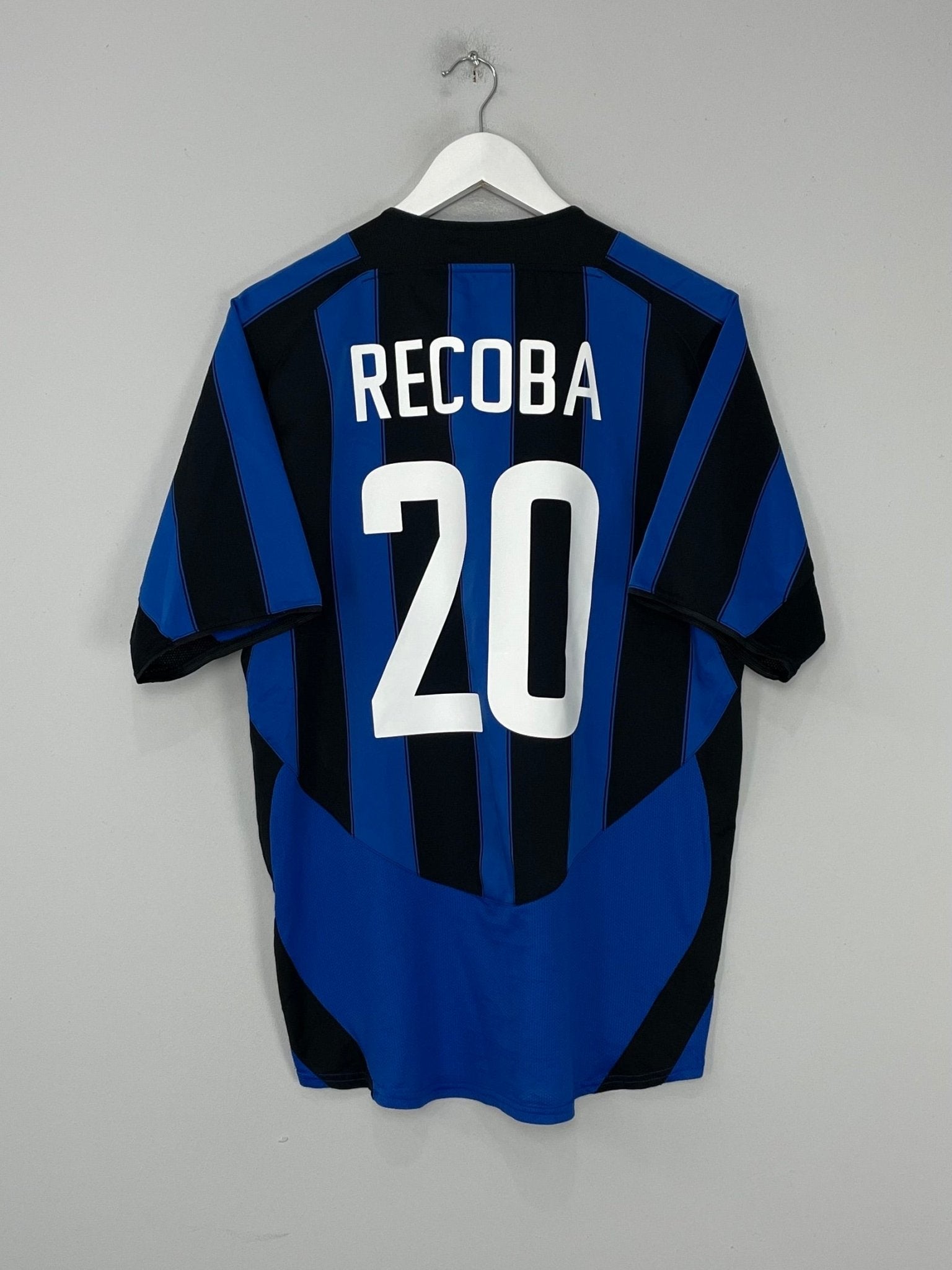 Shop 2003/04 INTER MILAN RECOBA #20 HOME SHIRT (M) NIKE, classic football shirts, vintage football shirts & retro soccer jerseys at Cult Kits