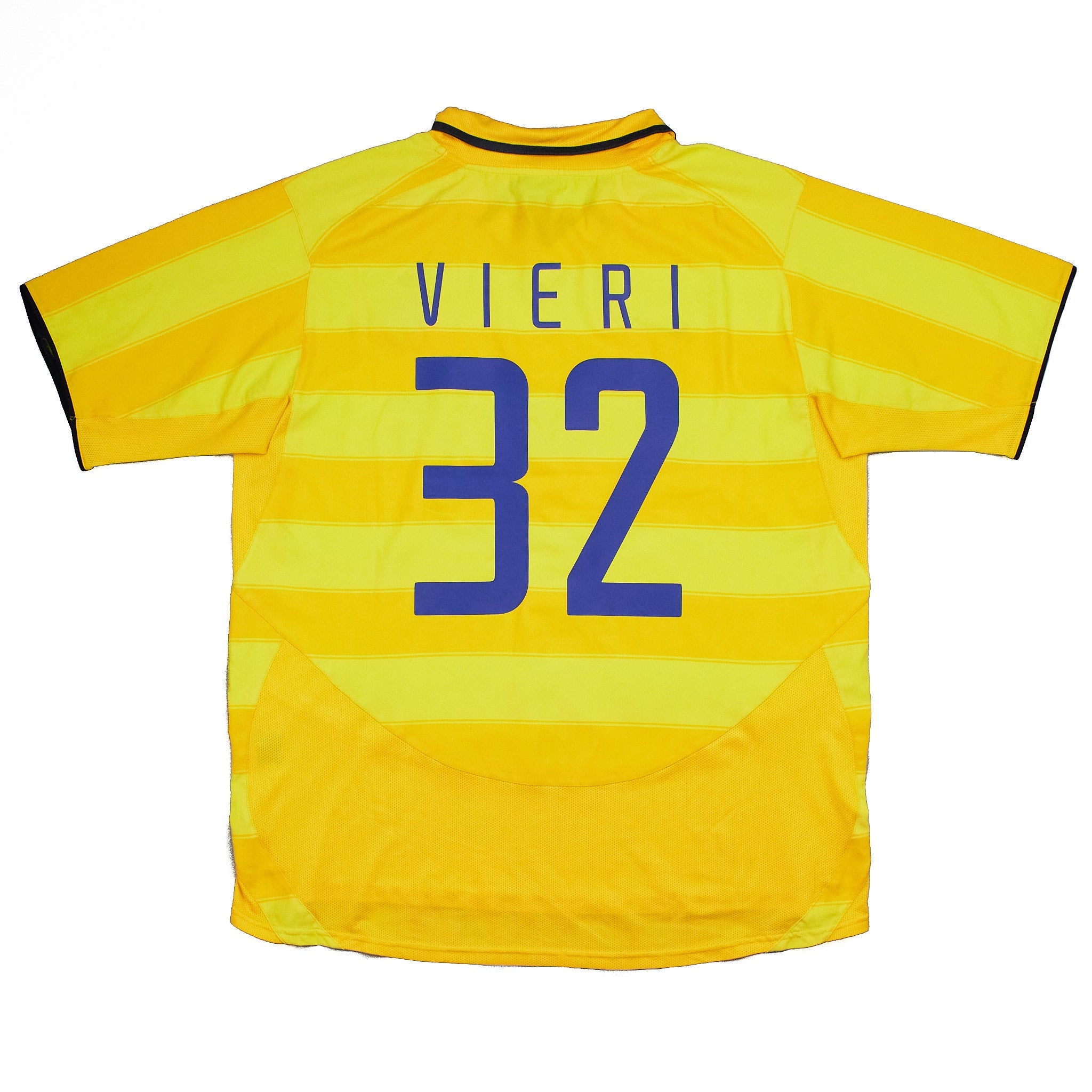 Buy 2003/04 Inter Milan Vieri 32 Away Shirt (XL) Nike ~ Free worldwide shipping ~ Authentic Vintage Football Shirts from Cult Kits