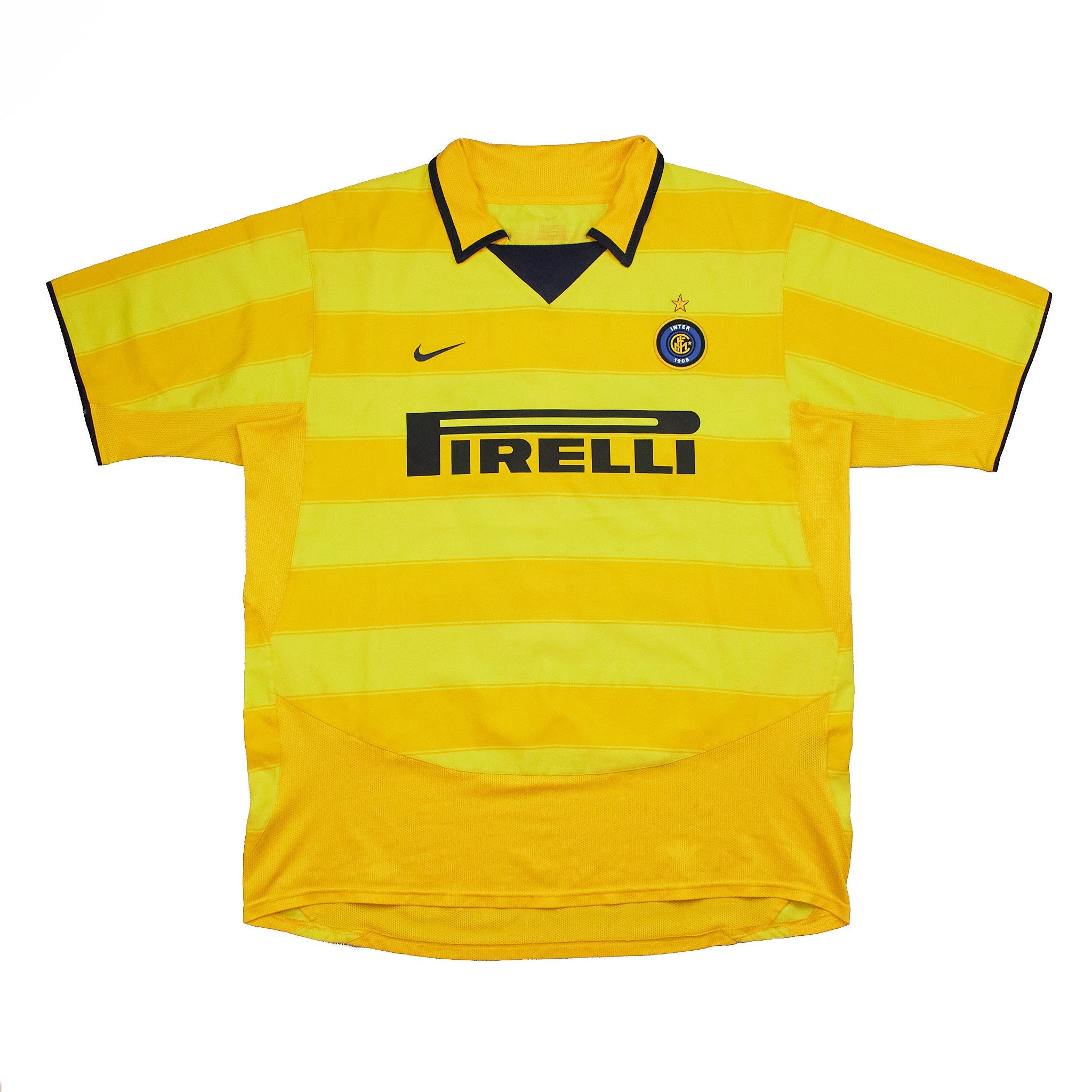 Buy 2003/04 Inter Milan Vieri 32 Away Shirt (XL) Nike ~ Free worldwide shipping ~ Authentic Vintage Football Shirts from Cult Kits