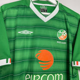 Shop 2003/04 IRELAND HOME SHIRT (L) UMBRO, classic football shirts, vintage football shirts & retro soccer jerseys at Cult Kits