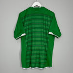 Shop 2003/04 IRELAND HOME SHIRT (L) UMBRO, classic football shirts, vintage football shirts & retro soccer jerseys at Cult Kits