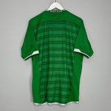 Shop 2003/04 IRELAND HOME SHIRT (L) UMBRO, classic football shirts, vintage football shirts & retro soccer jerseys at Cult Kits