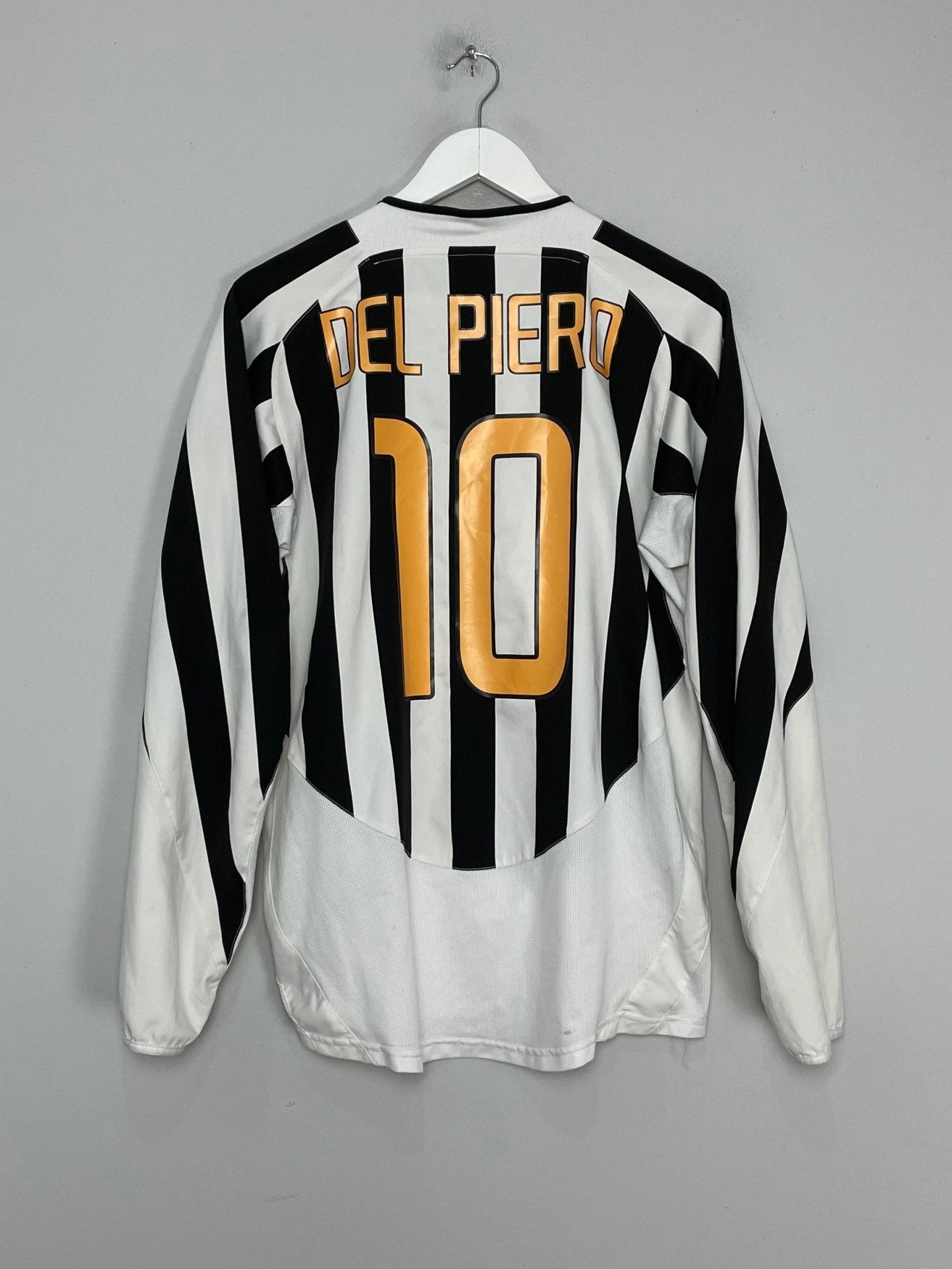 Shop 2003/04 JUVENTUS DEL PIERO #10 L/S HOME SHIRT (M) NIKE, classic football shirts, vintage football shirts & retro soccer jerseys at Cult Kits