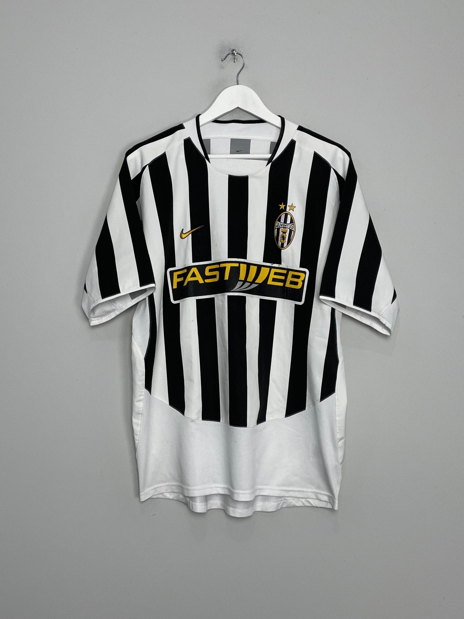Shop 2003/04 JUVENTUS HOME SHIRT (L) NIKE, classic football shirts, vintage football shirts & retro soccer jerseys at Cult Kits