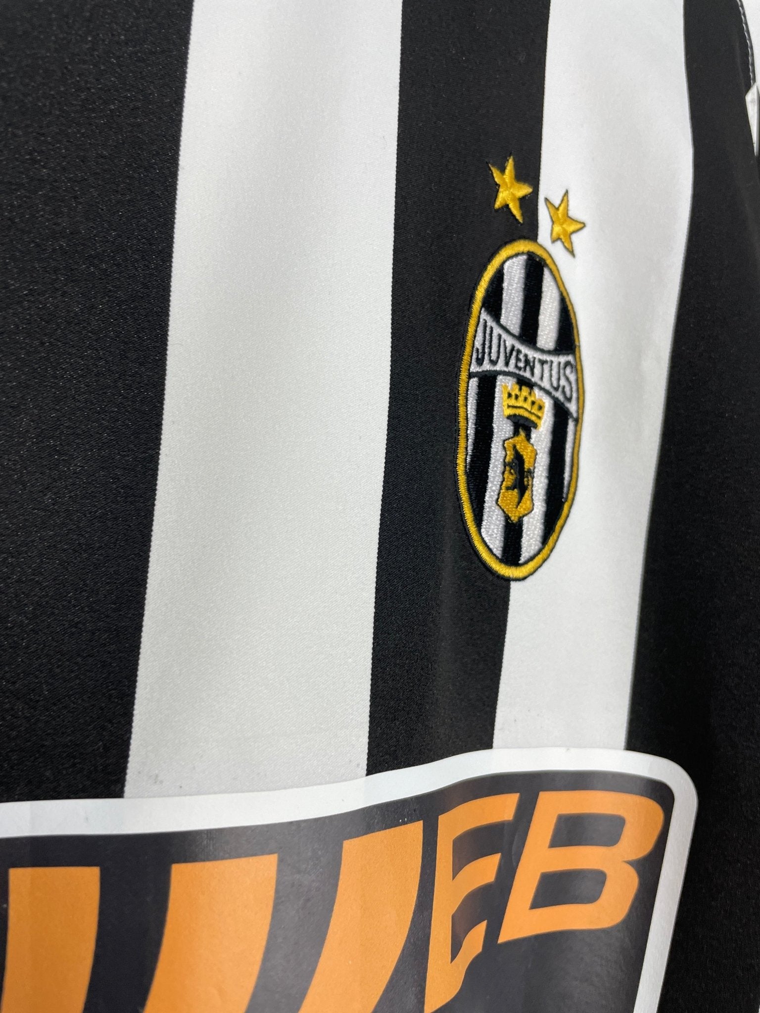 Shop 2003/04 JUVENTUS NEDVED #11 L/S HOME SHIRT (L) NIKE, classic football shirts, vintage football shirts & retro soccer jerseys at Cult Kits