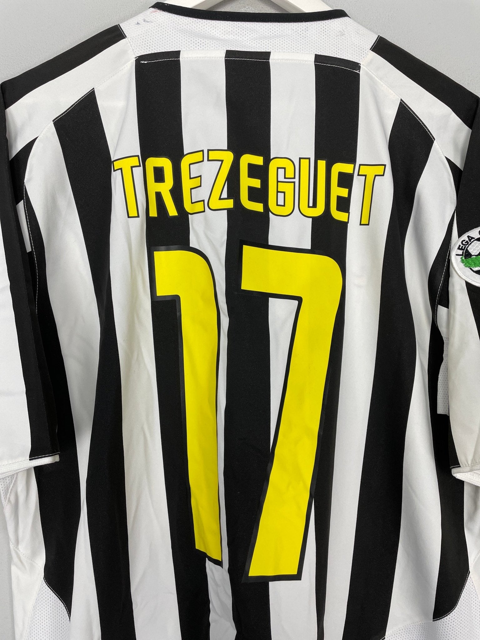 Shop 2003/04 JUVENTUS TREZEGUET #17 HOME SHIRT (XL) NIKE, classic football shirts, vintage football shirts & retro soccer jerseys at Cult Kits