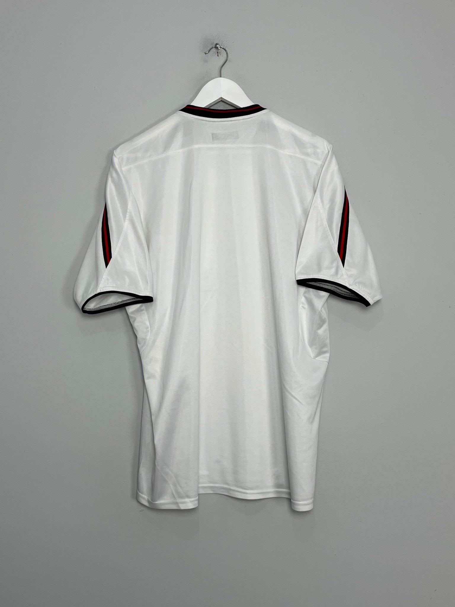 Shop 2003/04 LIVERPOOL AWAY SHIRT (XL) REEBOK, classic football shirts, vintage football shirts & retro soccer jerseys at Cult Kits