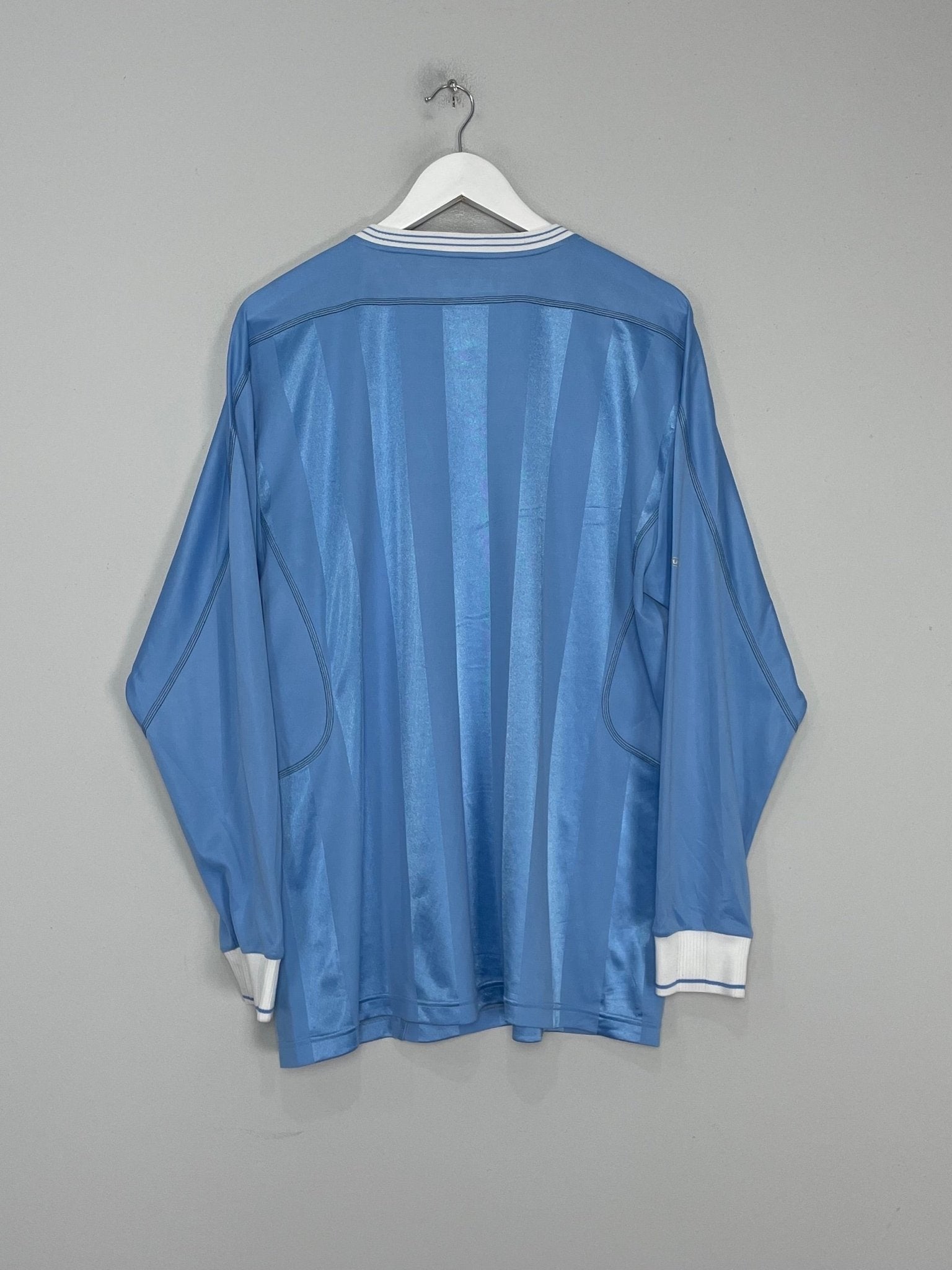 Shop 2003/04 MANCHESTER CITY L/S HOME SHIRT (L) REEBOK, classic football shirts, vintage football shirts & retro soccer jerseys at Cult Kits
