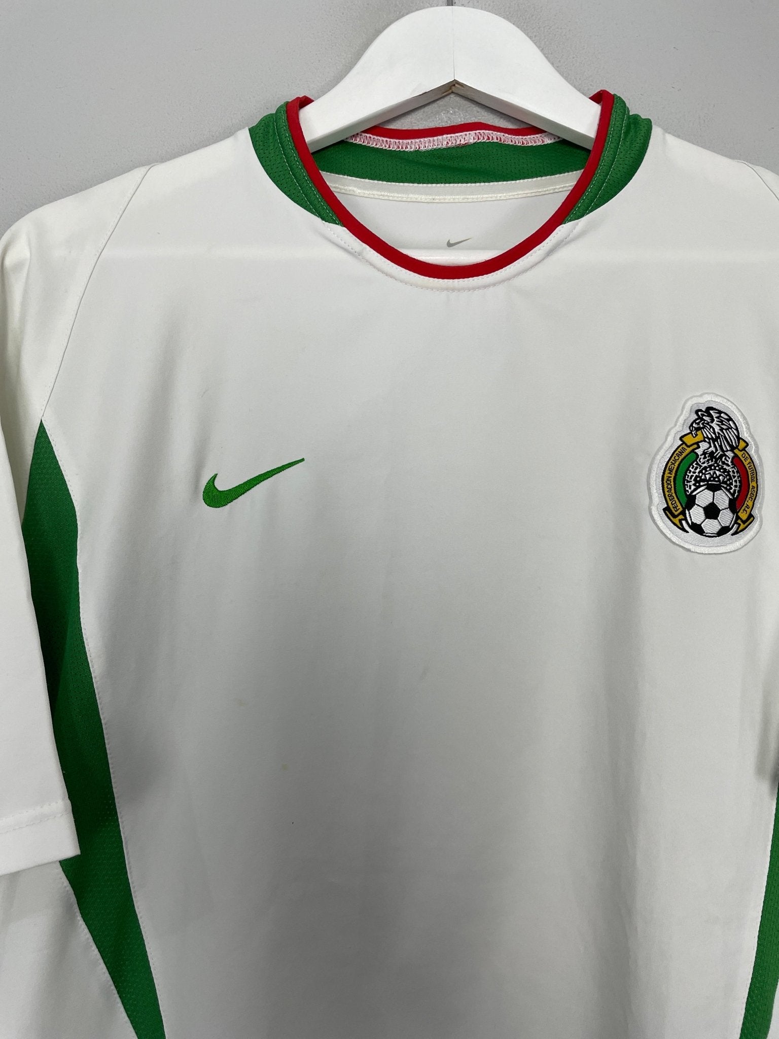 Shop 2003/04 MEXICO AWAY SHIRT (M) NIKE, classic football shirts, vintage football shirts & retro soccer jerseys at Cult Kits