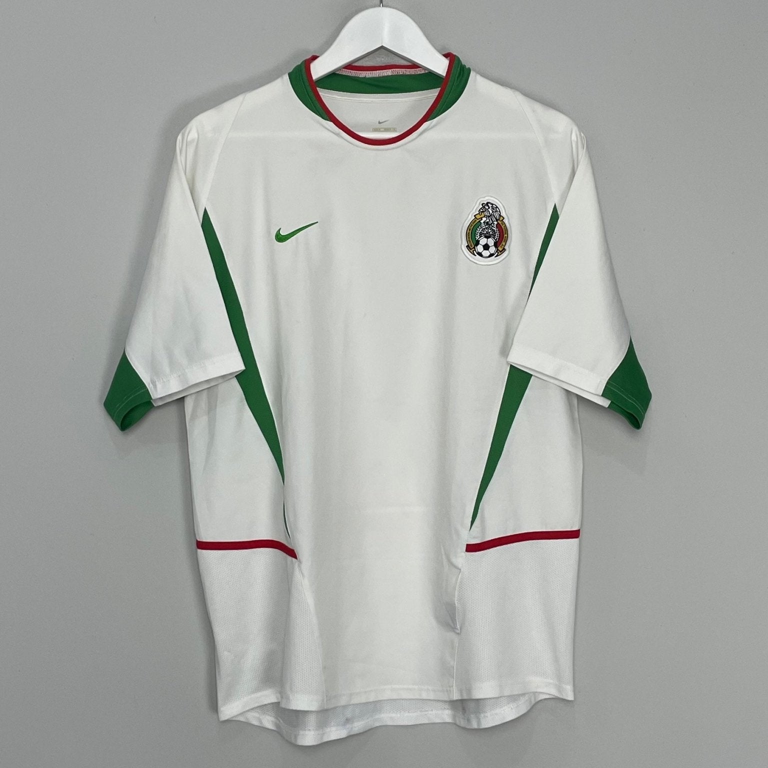 Shop 2003/04 MEXICO AWAY SHIRT (M) NIKE, classic football shirts, vintage football shirts & retro soccer jerseys at Cult Kits