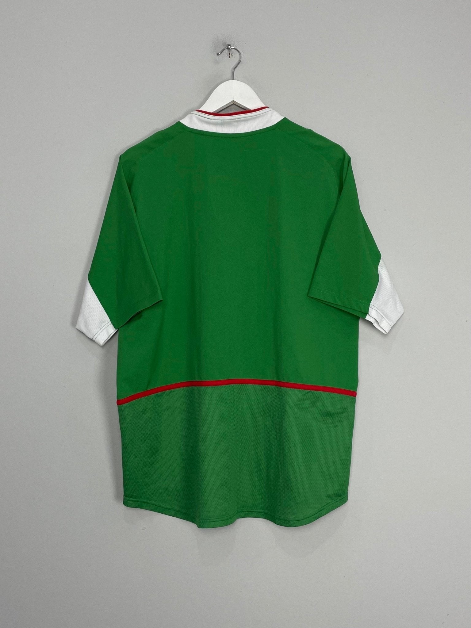 Shop 2003/04 MEXICO HOME SHIRT (L) NIKE, classic football shirts, vintage football shirts & retro soccer jerseys at Cult Kits