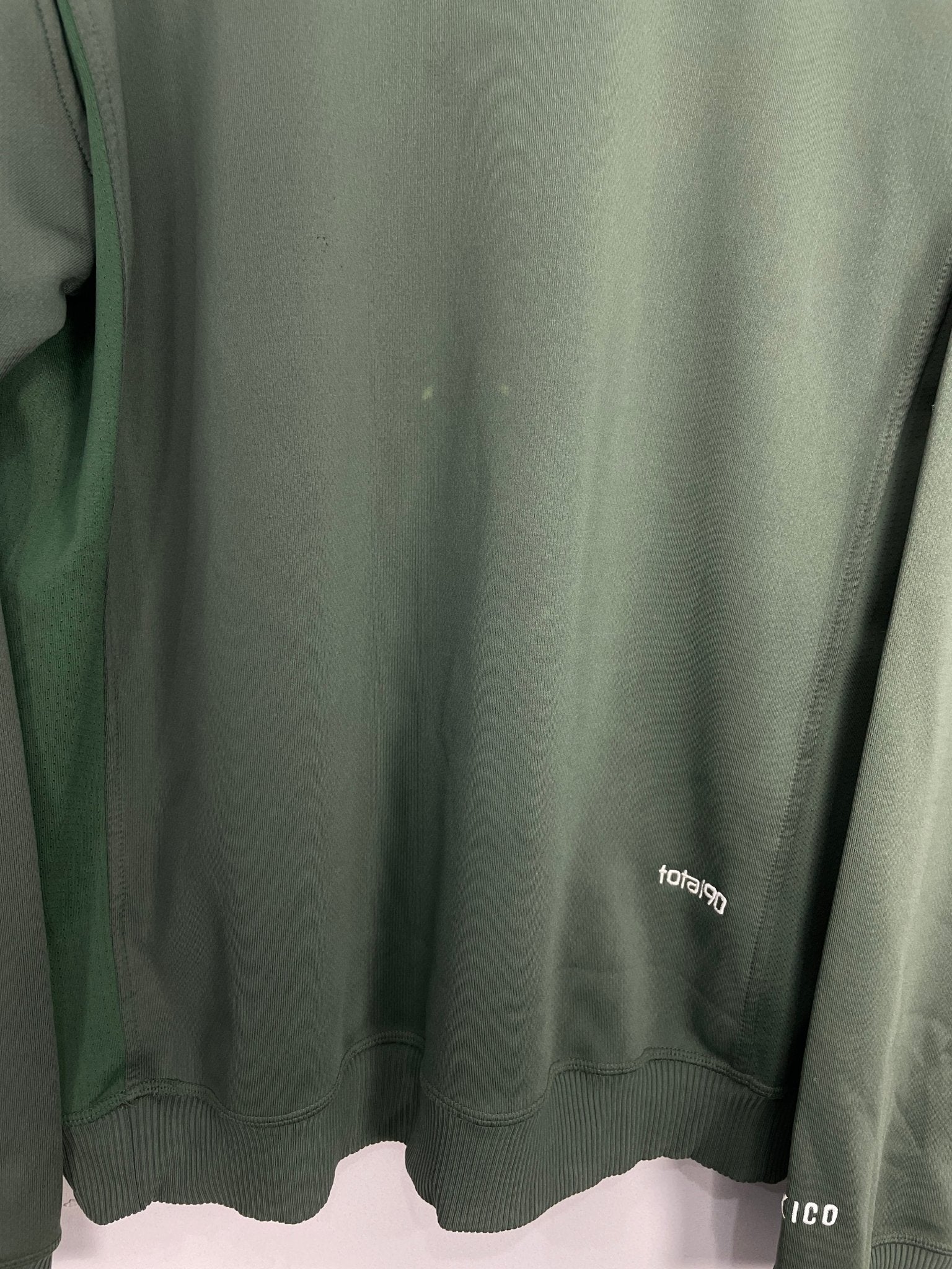 Shop 2003/04 MEXICO JUMPER (XL) NIKE, classic football shirts, vintage football shirts & retro soccer jerseys at Cult Kits