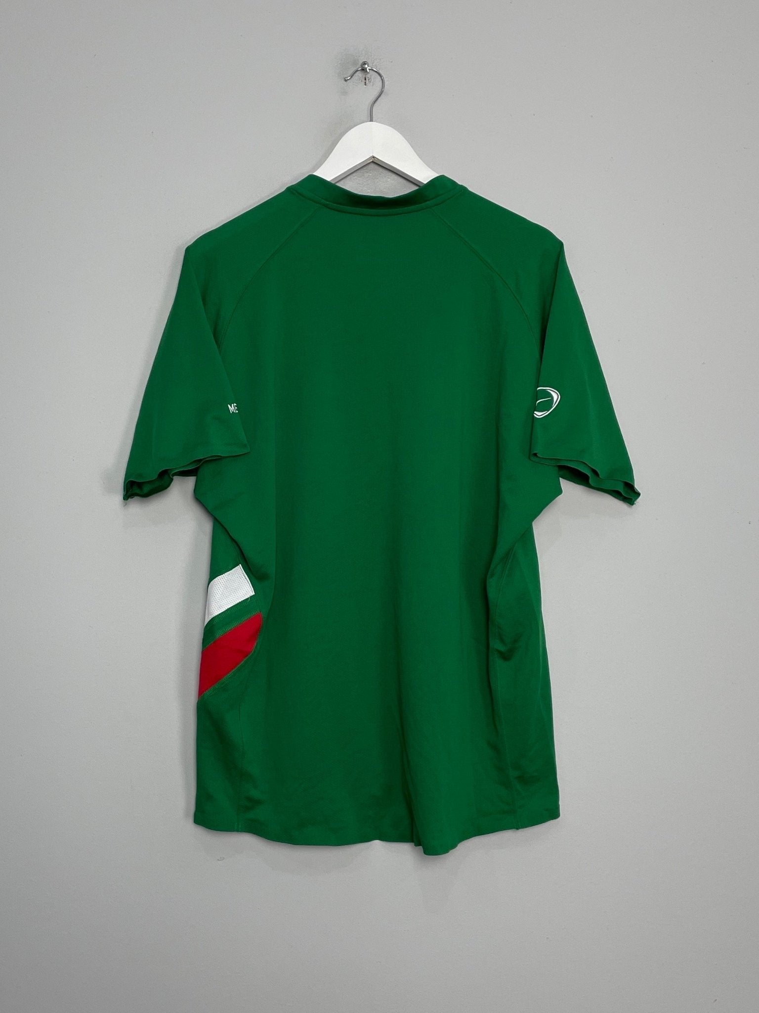 Shop 2003/04 MEXICO *PLAYER ISSUE* TRAINING SHIRT (L) NIKE, classic football shirts, vintage football shirts & retro soccer jerseys at Cult Kits